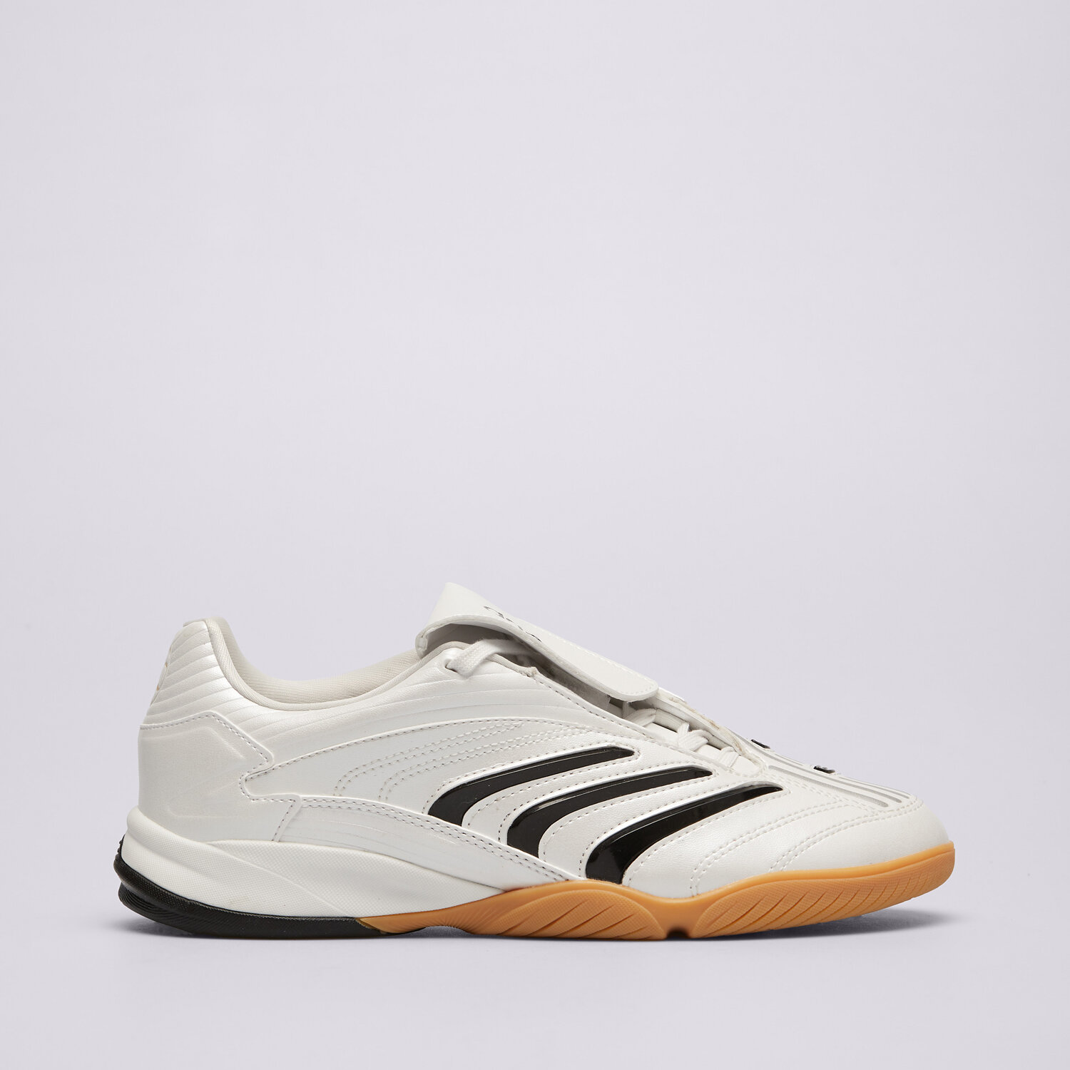 dámské tenisky ADIDAS PREDATOR SALA JQ3915 BÍLÁ