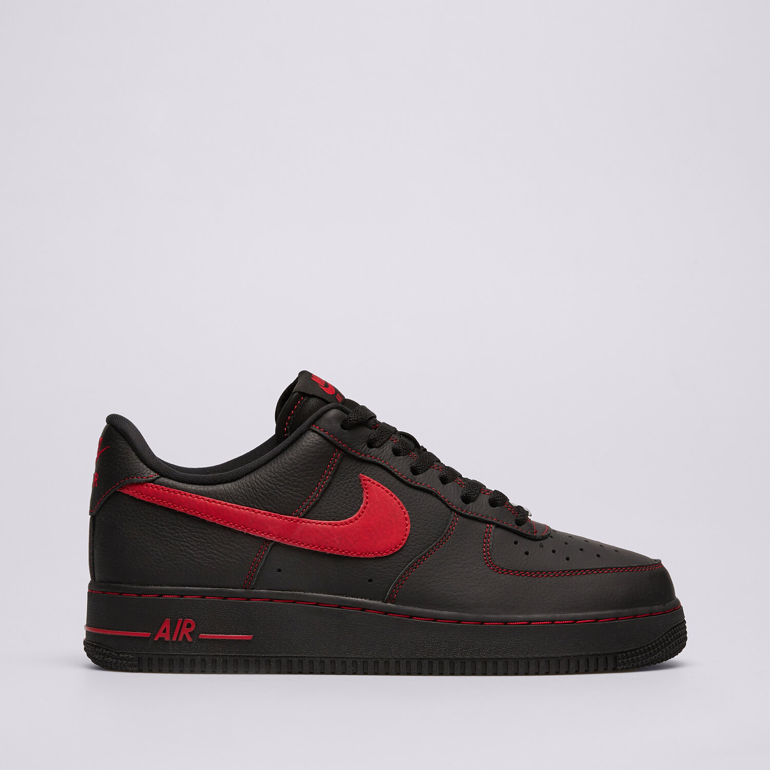 pánské tenisky NIKE AIR FORCE 1 '07 LV8 ESS+ HQ2037-005 ČERNÁ