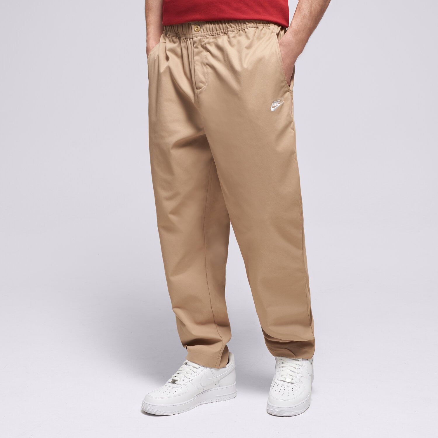 pánské kalhoty NIKE KALHOTY  M NK CLUB WVN TAPER PANT HJ1997-298 BÉŽOVÁ