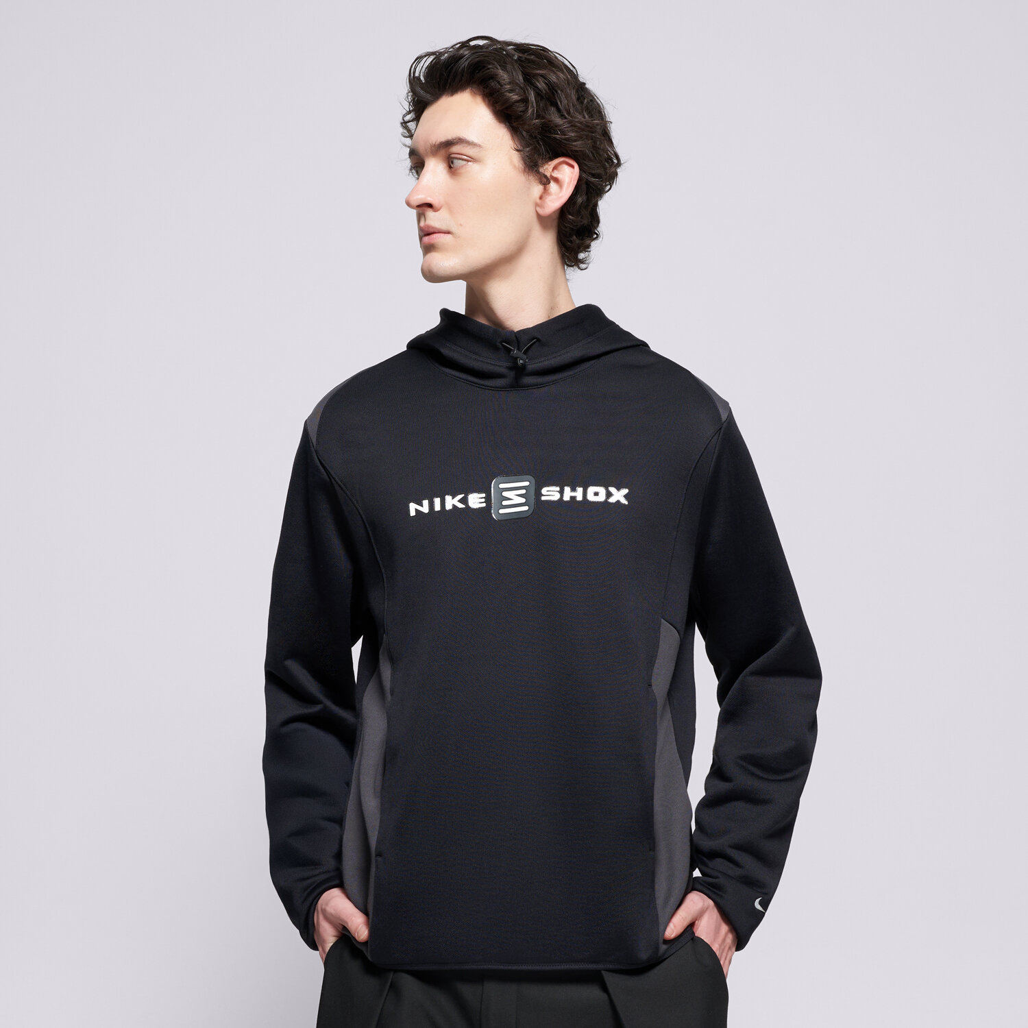 pánská mikina NIKE MIKINA S KAPUCÍ M NSW SHOX IH0528-010 ČERNÁ