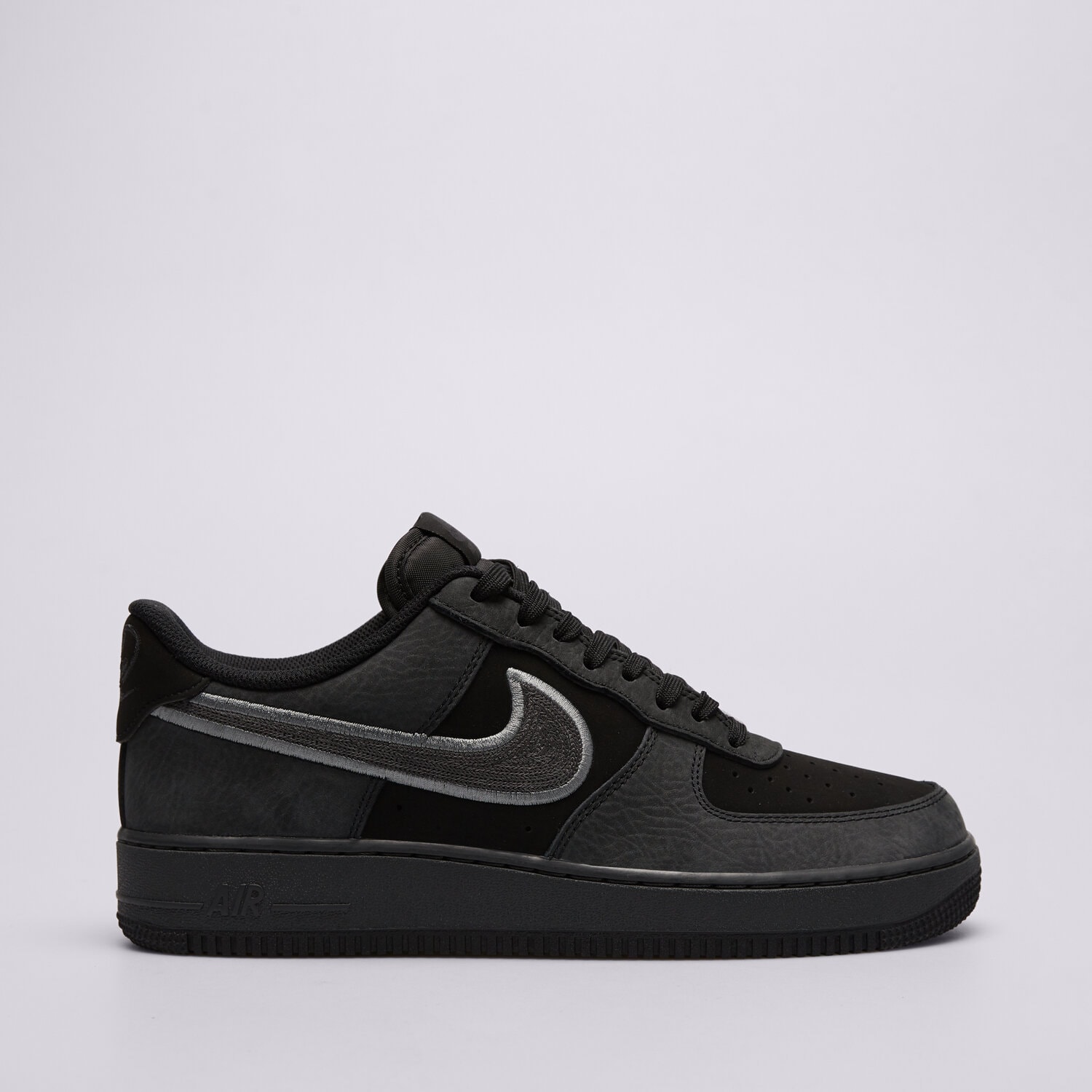 pánské tenisky NIKE AIR FORCE 1 '07 LV8 IB6842-002 ČERNÁ