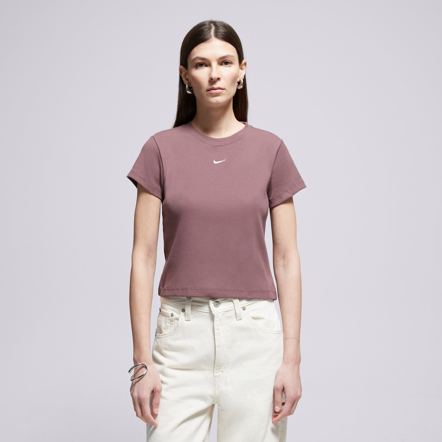 dámské tričko NIKE TRIČKO RIB TGHT SS TEE W NSW HV4994-502 HNĚDÁ