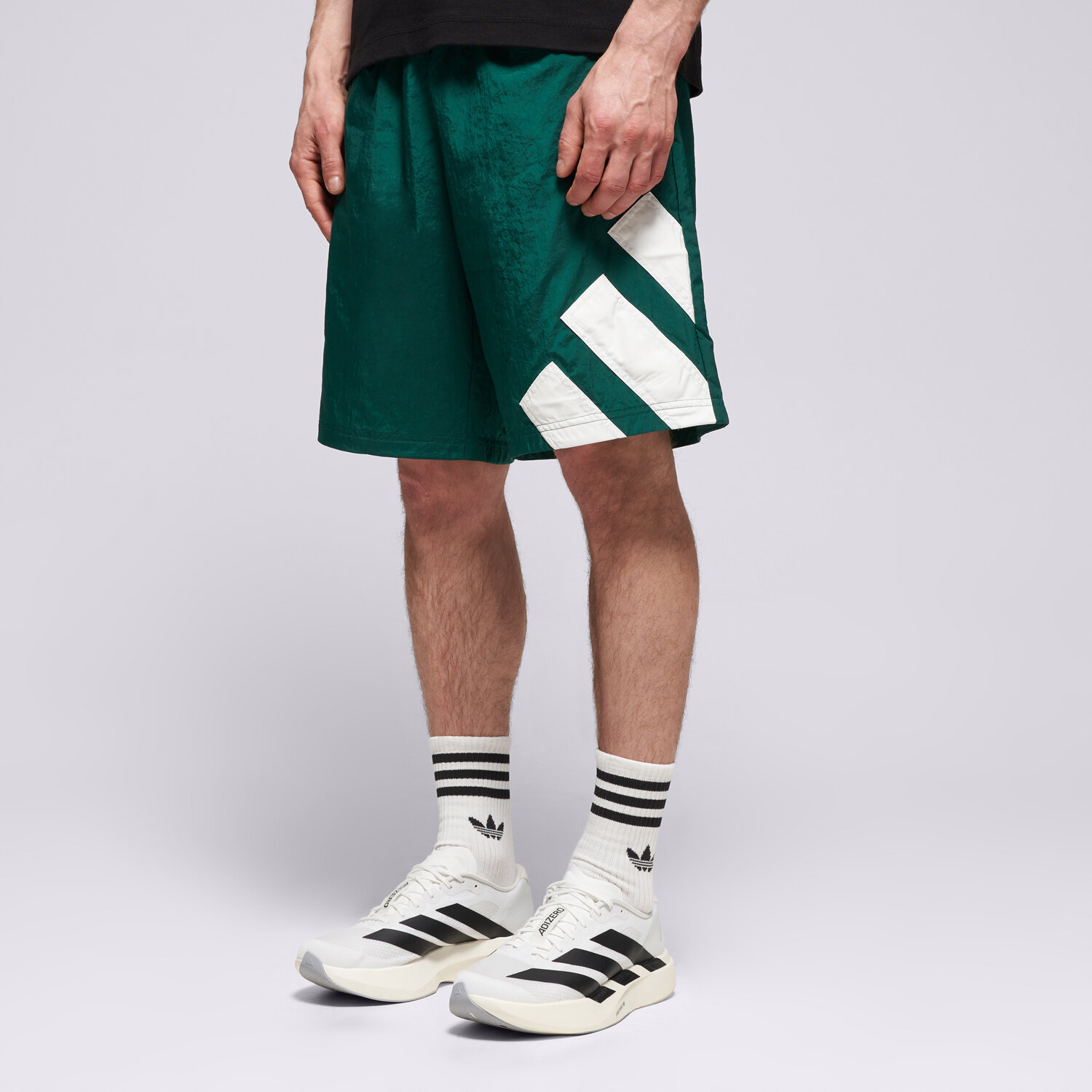 pánské kraťasy ADIDAS ŠORTKY  GRFX SHORT KD4073 ZELENÁ