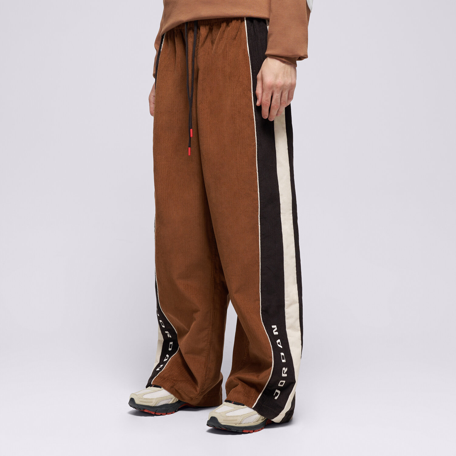 pánské kalhoty JORDAN KALHOTY  M J FLT CORD PANT IO1805-281 HNĚDÁ