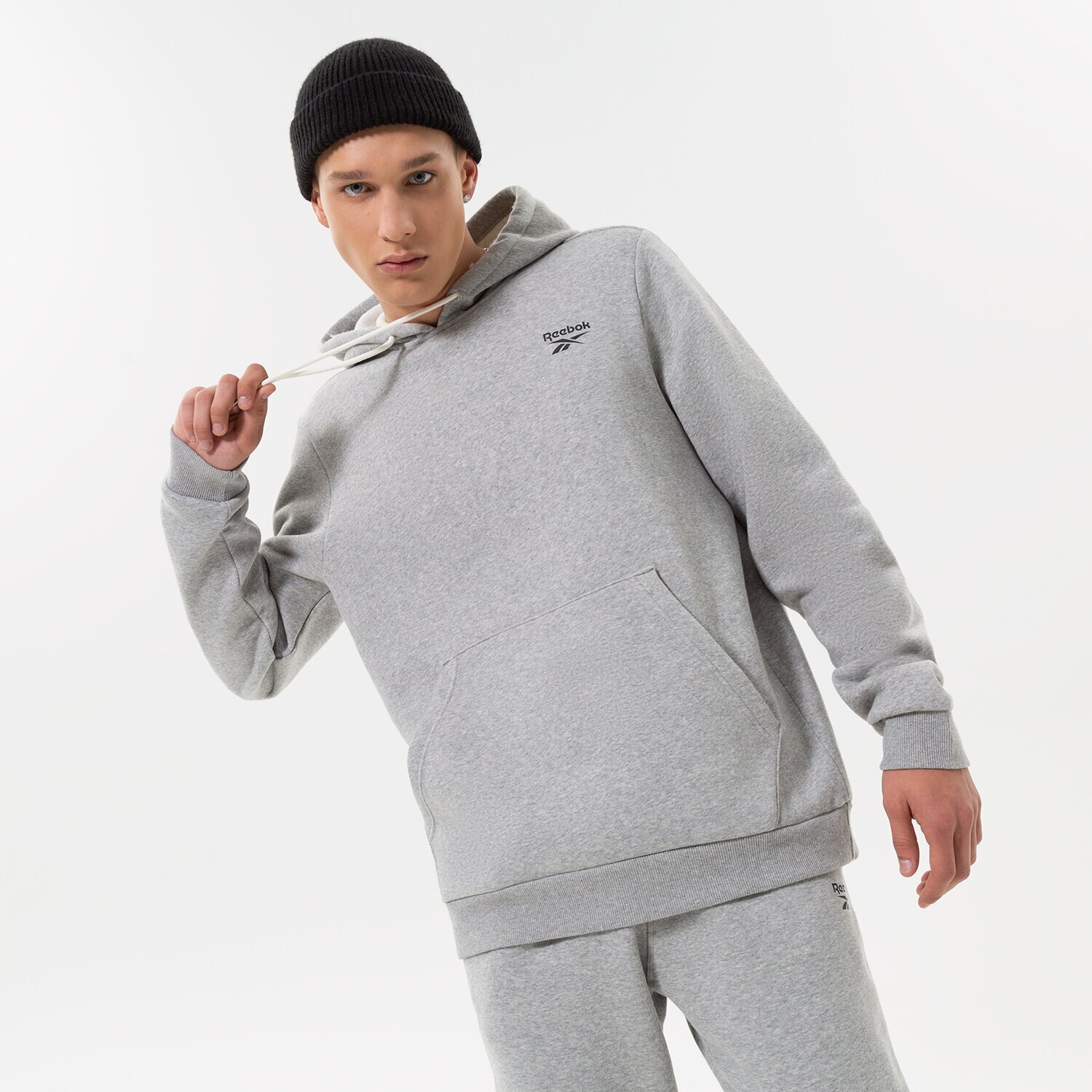 pánská mikina REEBOK MIKINA S KAPUCÍ RI LEFT CHEST LOGO HOOD HS7115 ŠEDÁ