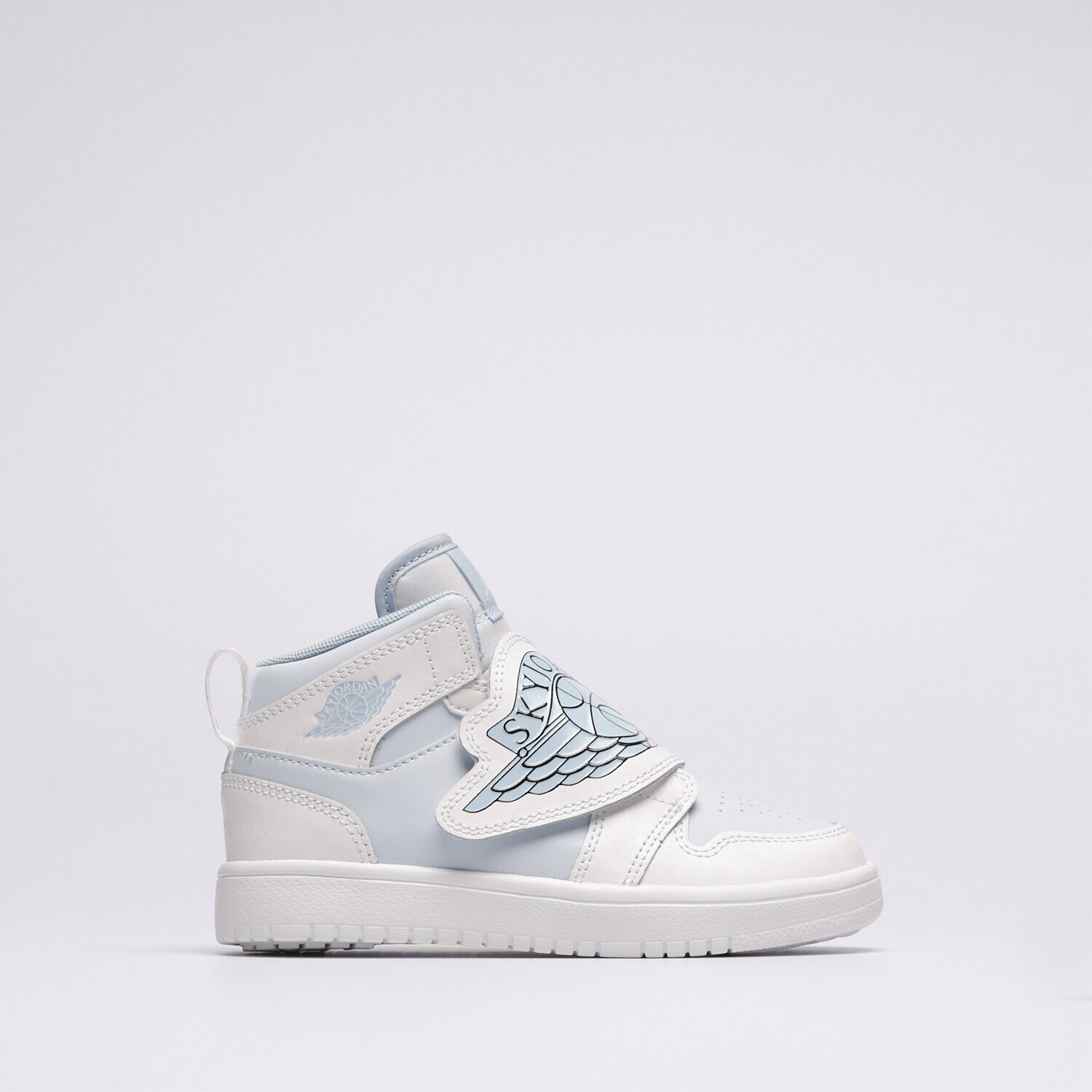dětské tenisky SKY JORDAN 1  BQ7197-411 BÍLÁ