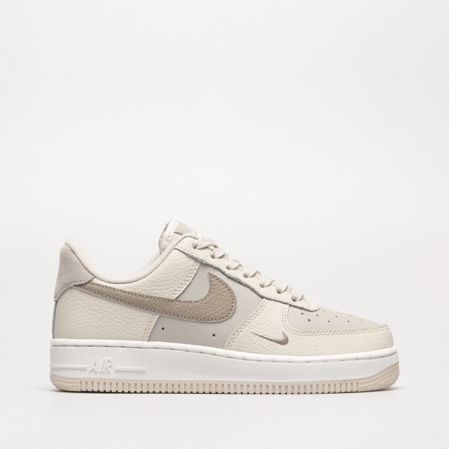 dámské tenisky NIKE W AIR FORCE 1 LO '07 JDHO  FB8483-100 BÉŽOVÁ