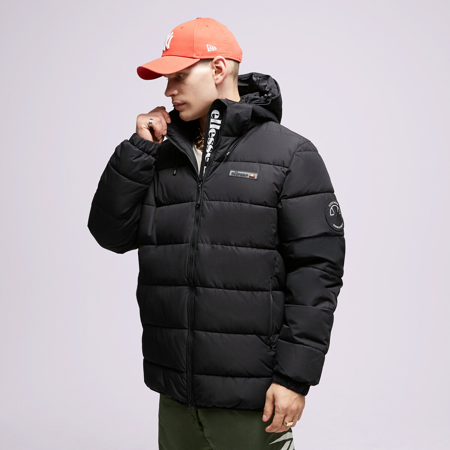 pánská zimní bunda ELLESSE BUNDA PÉŘOVÁ GERANA PADDED JACKET BLK SHT19084011 ČERNÁ