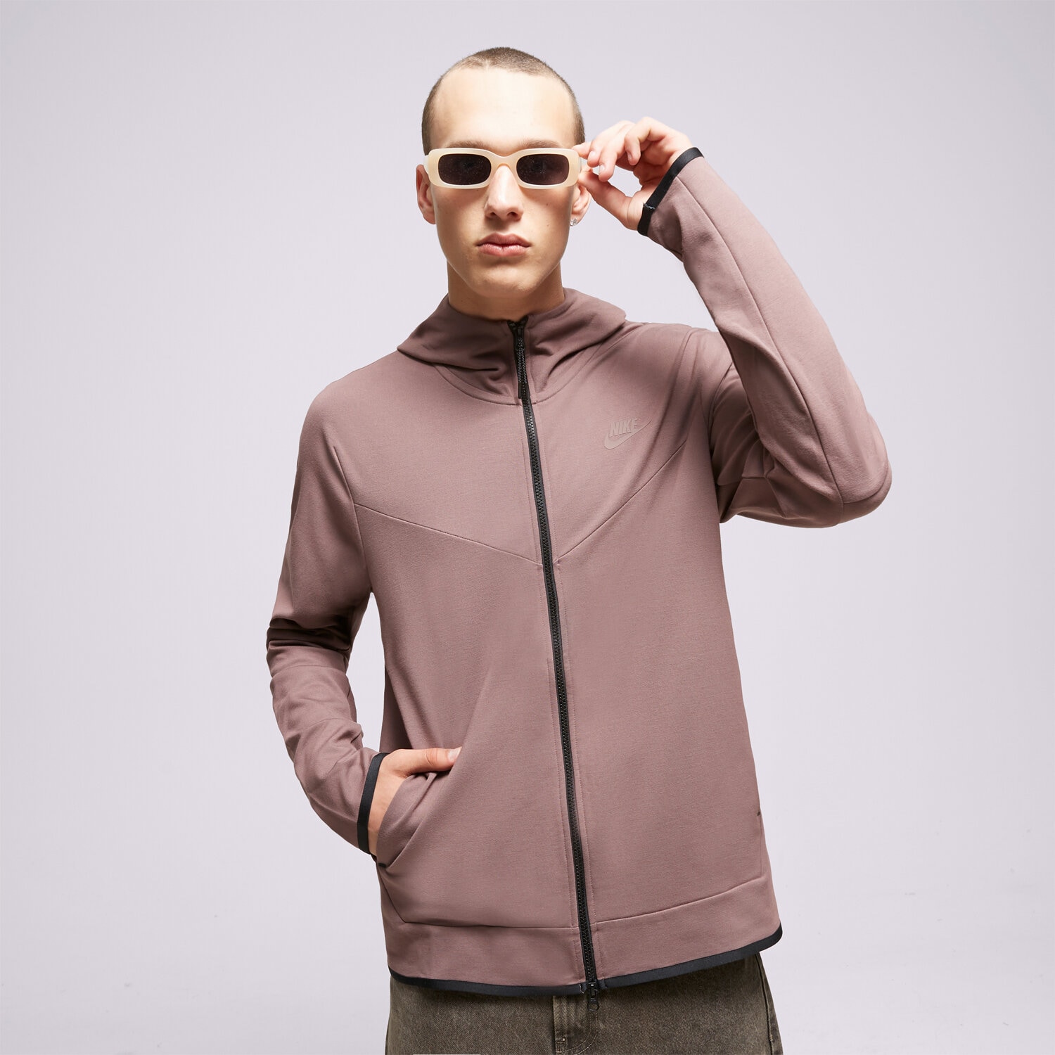 pánská mikina NIKE MIKINA S KAPUCÍ M NK TECH FZ LGHTWHT DX0822-291 HNĚDÁ