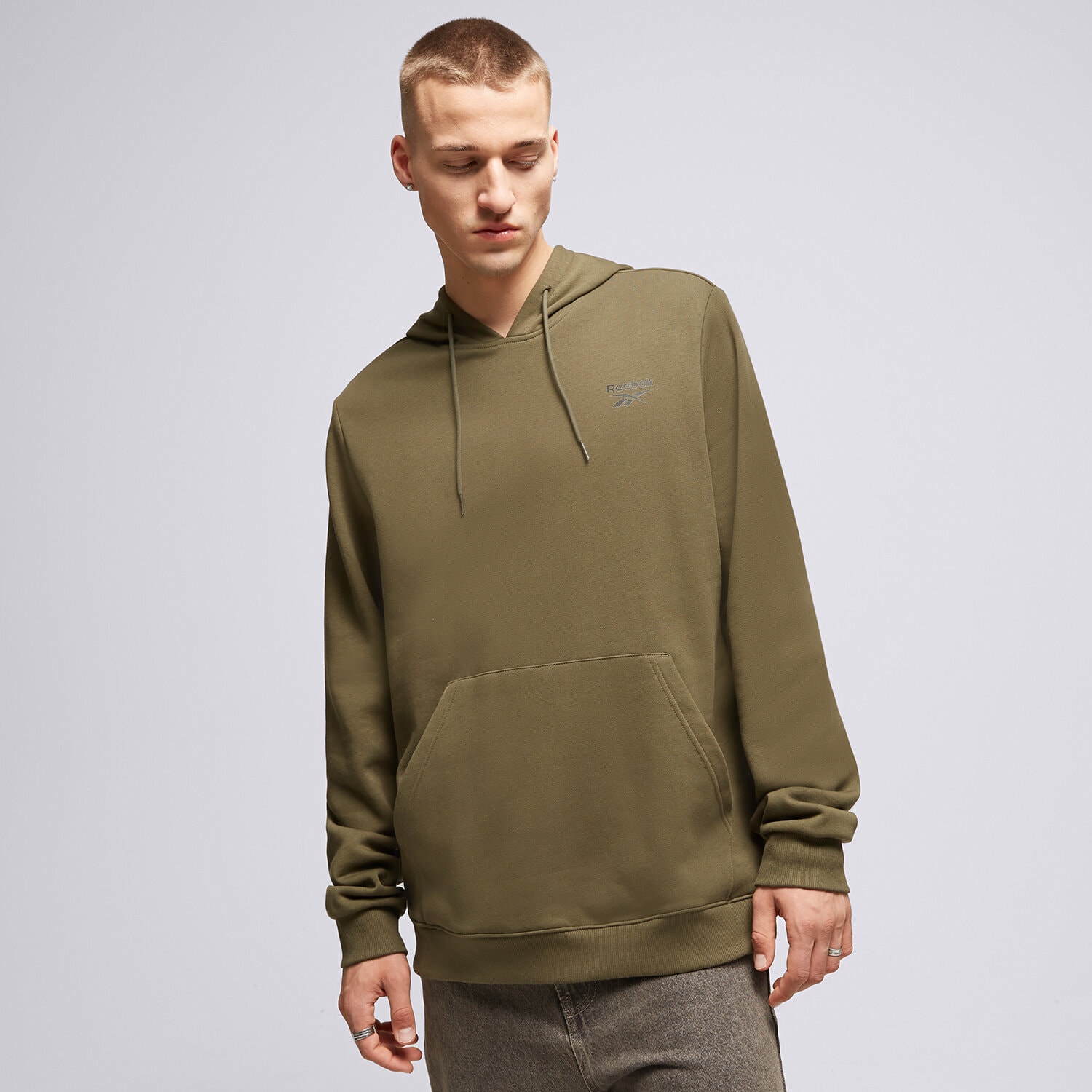 pánská mikina REEBOK MIKINA S KAPUCÍ RI LEFT CHEST LOGO HOOD 100071618 ČERNÁ