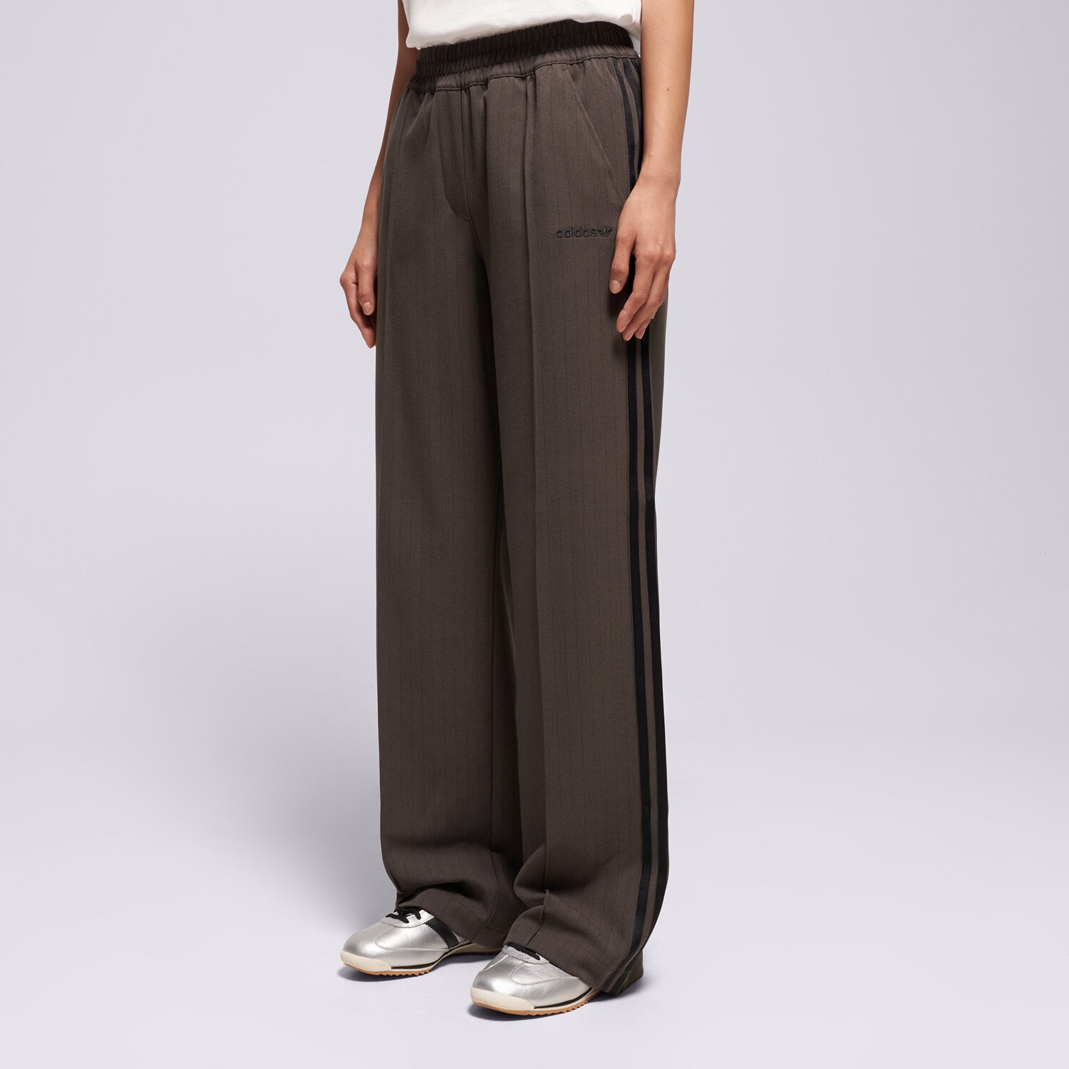 dámské kalhoty ADIDAS KALHOTY  TAILORED PANTS JY3521 HNĚDÁ