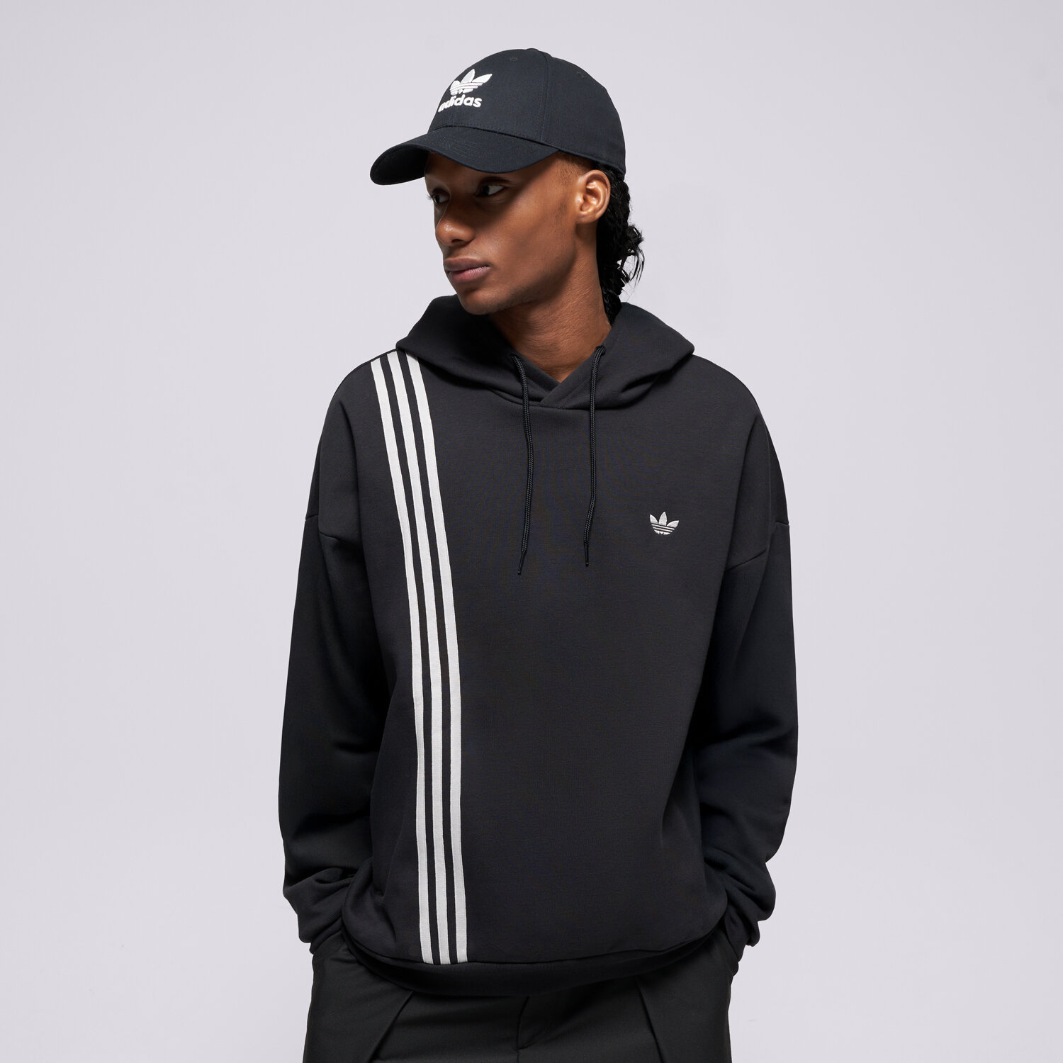 pánská mikina ADIDAS MIKINA S KAPUCÍ FRONT ST HD JV9879 ČERNÁ