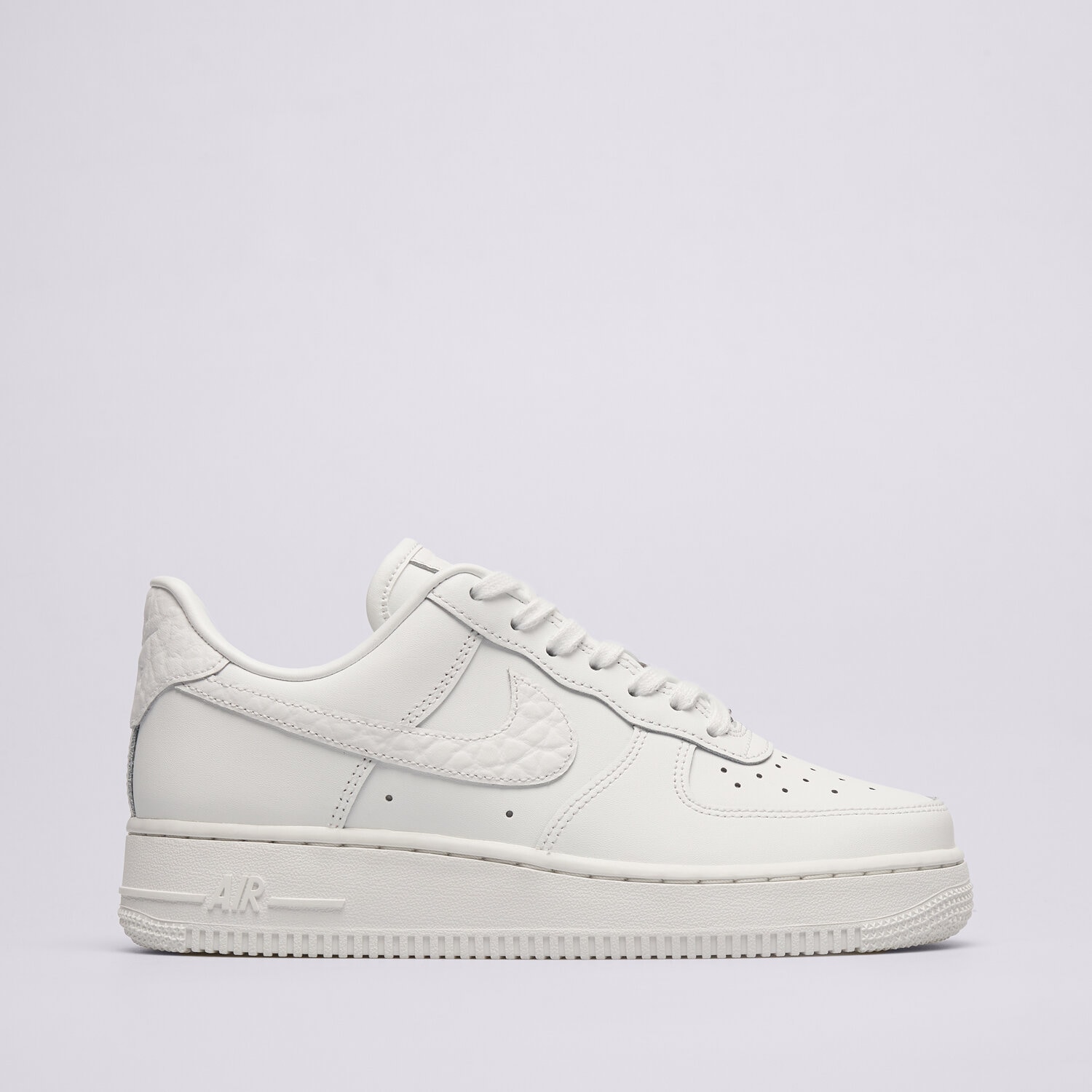 dámské tenisky NIKE W AIR FORCE 1 '07 LO NJ IM6485-121 BÉŽOVÁ