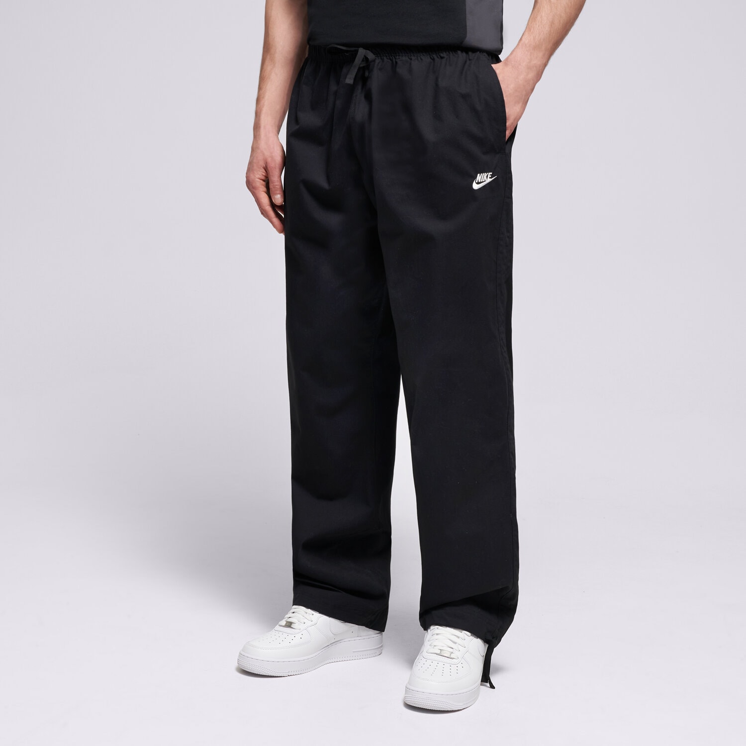 pánské kalhoty NIKE KALHOTY  M NK CLUB BARCELONA PANT IF0734-010 ČERNÁ