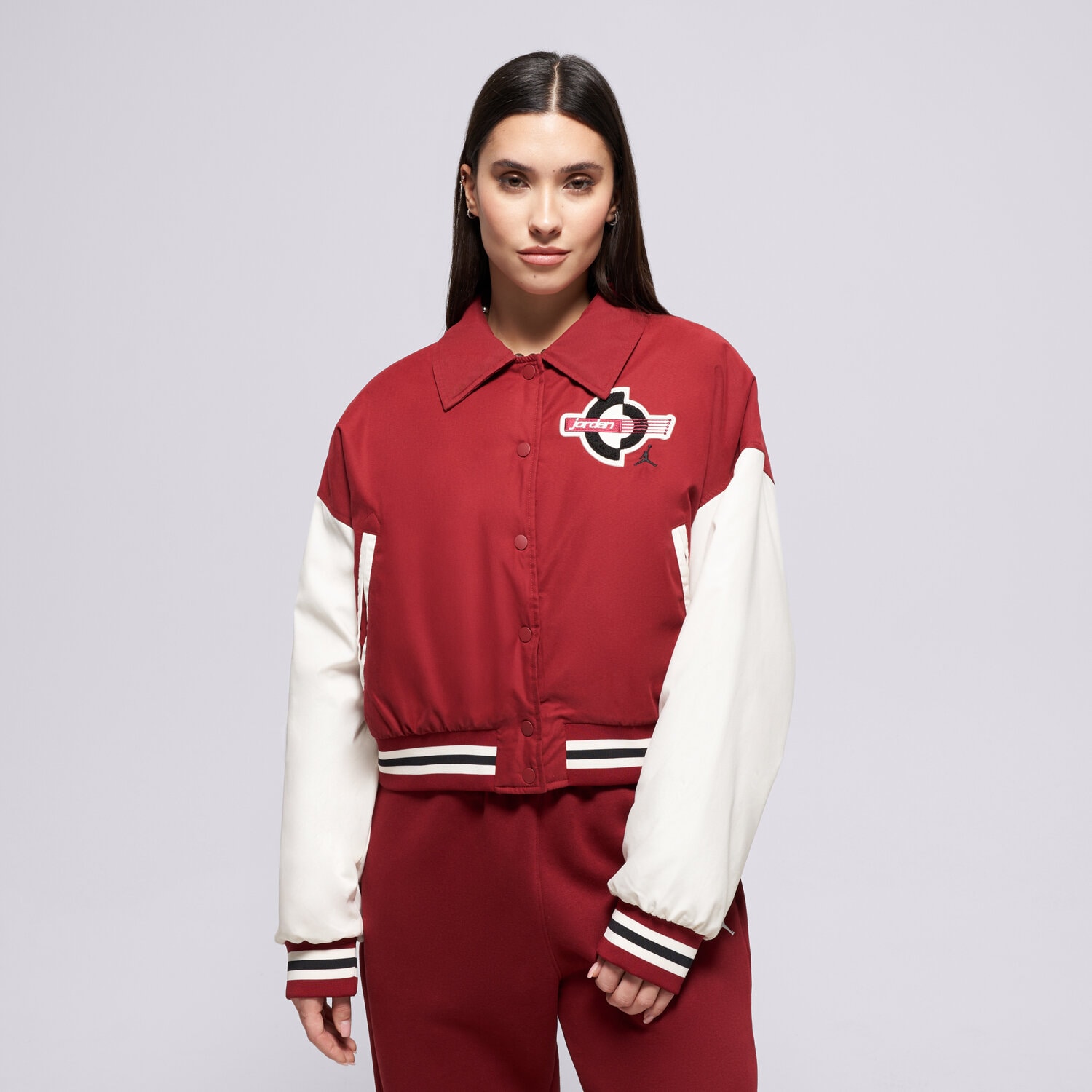 Přechodná bunda dámská (podzimní, jarní) JORDAN BUNDA W J BRK VARSITY JKT FILL HV0403-677 BORDOVÁ