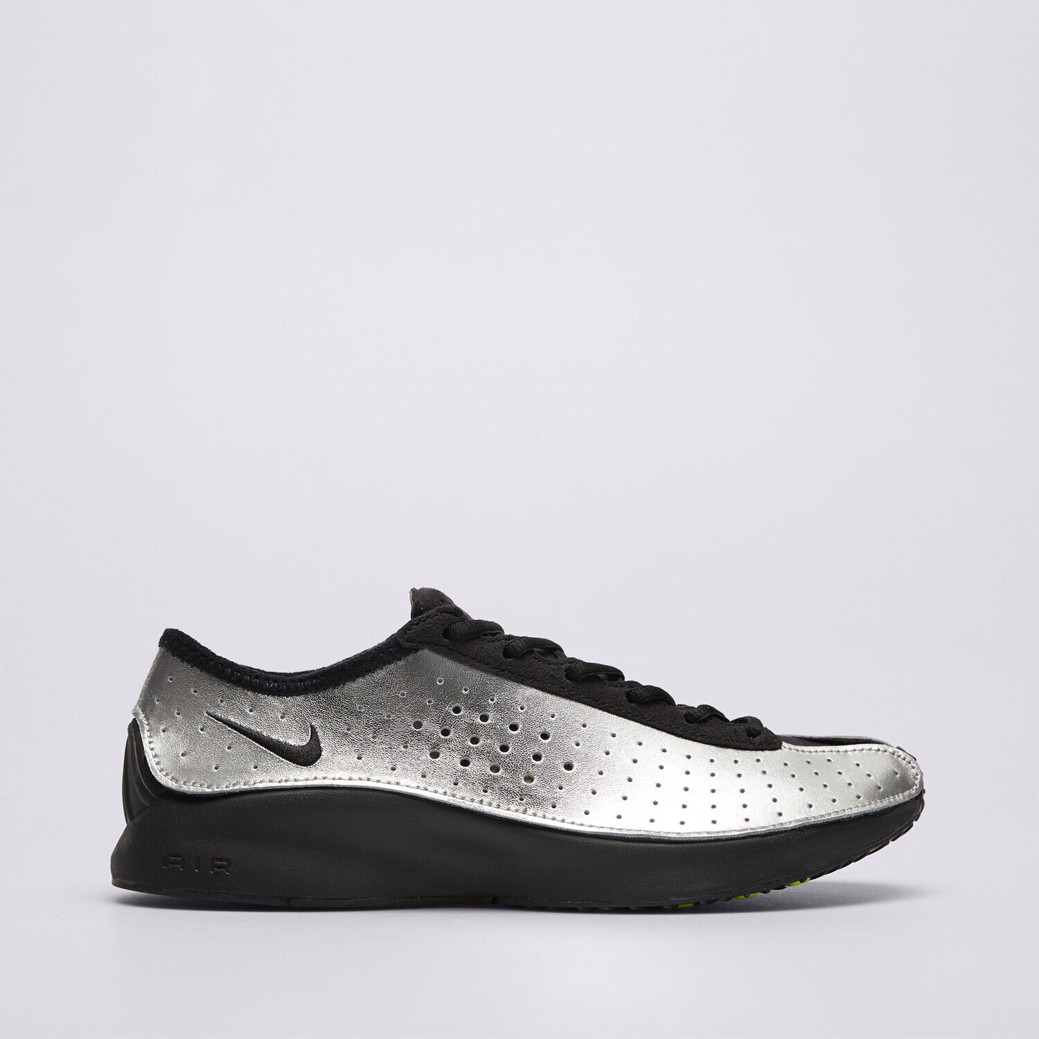 dámské tenisky NIKE W AIR SUPERFLY M IB5824-001 STŘÍBRNÁ