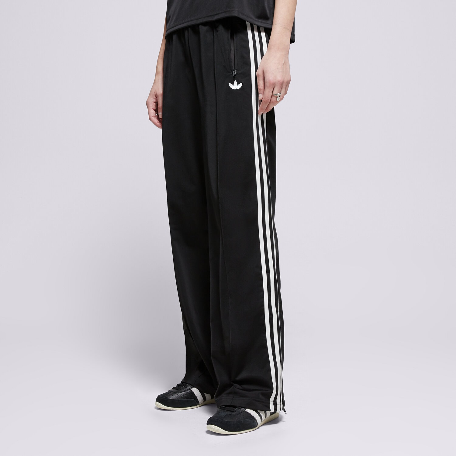 dámské kalhoty ADIDAS KALHOTY  FB LOOSE TP KD7976 ČERNÁ