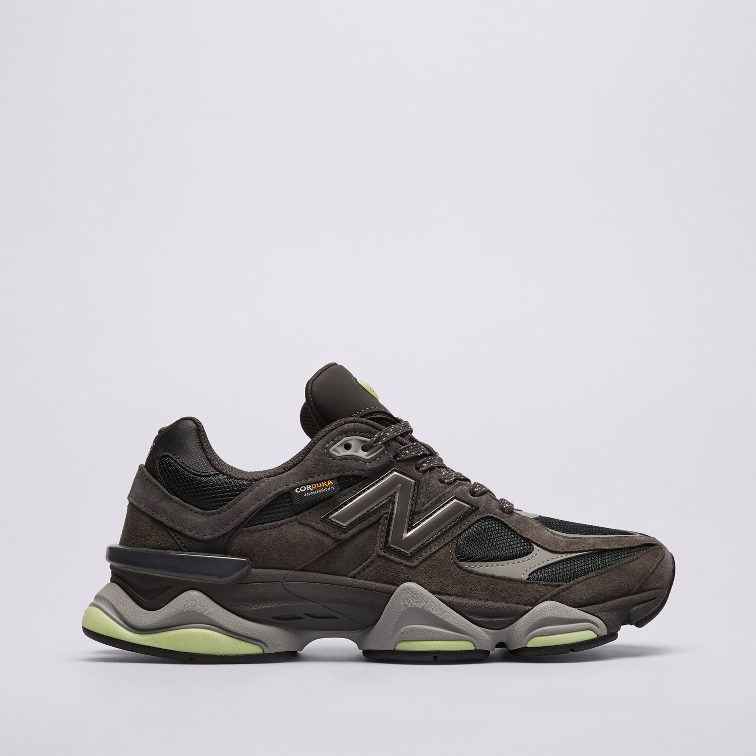 pánské tenisky NEW BALANCE 9060  U90602P8 ŠEDÁ