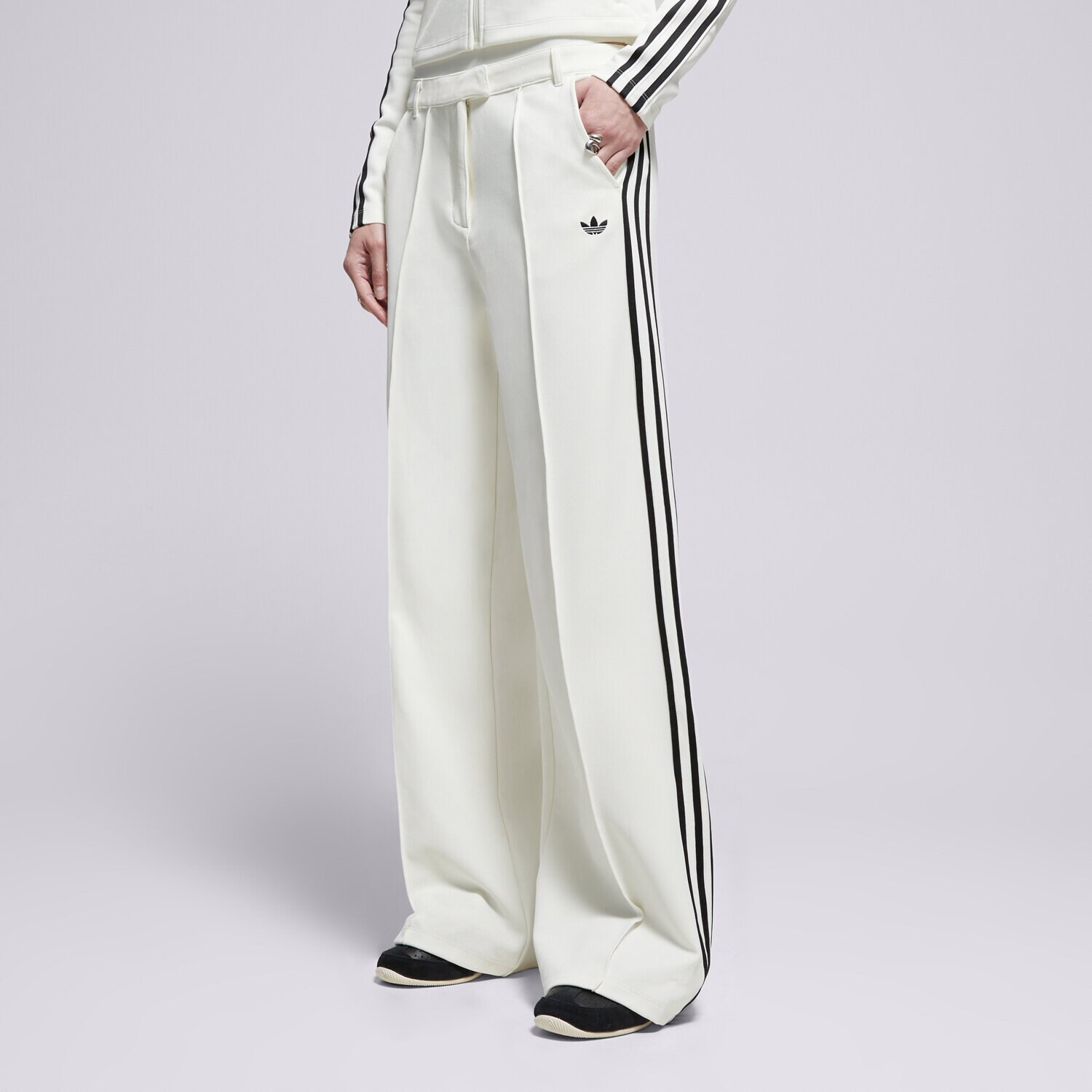 dámské kalhoty ADIDAS KALHOTY  MANAGER PANTS KC9089 Krémová