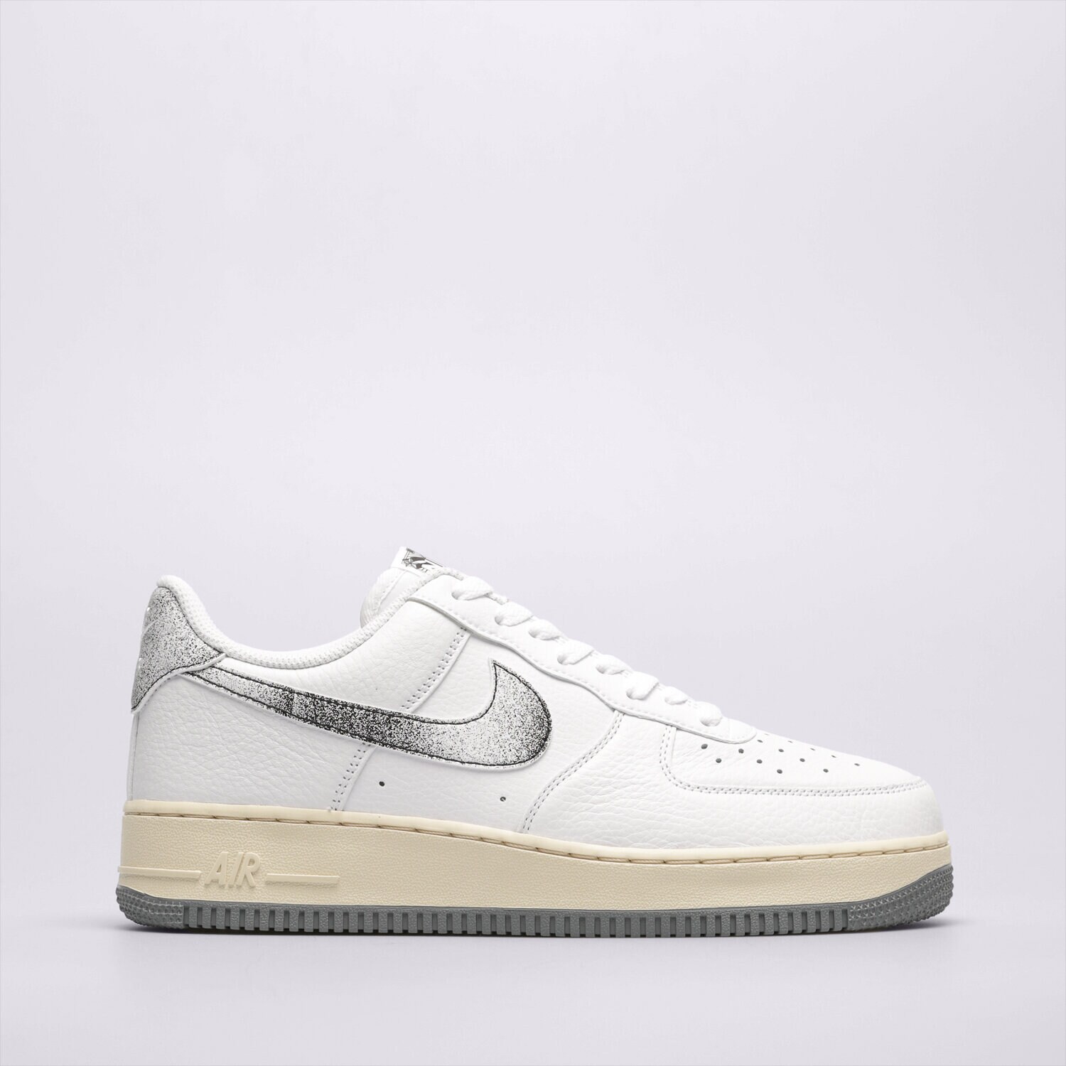 pánské tenisky NIKE AIR FORCE 1 '07 LX DV7183-100 BÍLÁ