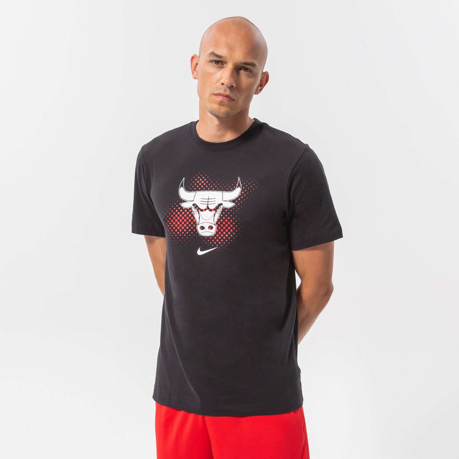 pánské tričko NIKE TRIČKO CHI M NK DF ES FTPK LGO SS TEE NBA DH7073-010 ČERNÁ