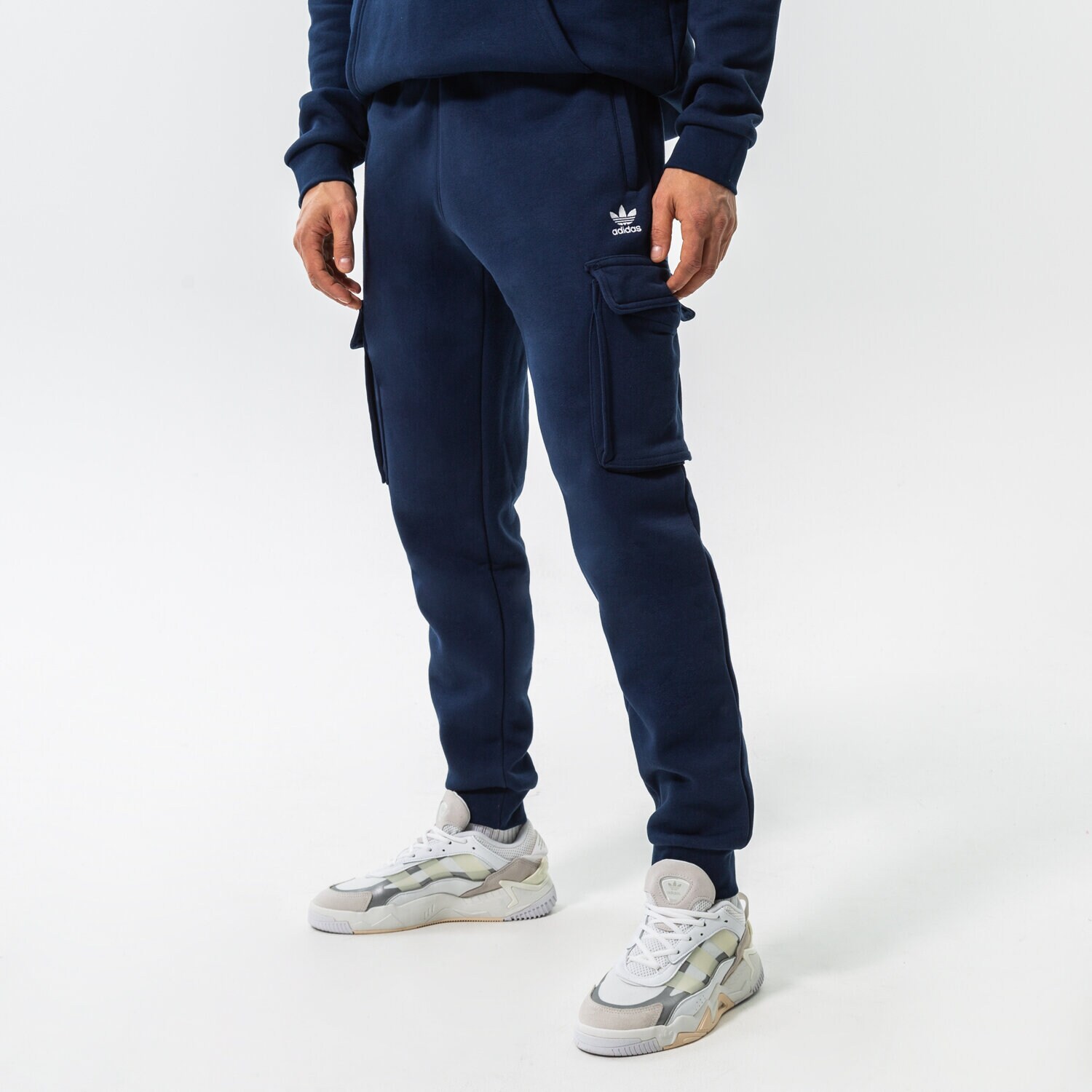 pánské kalhoty ADIDAS KALHOTY  ESSENTIALS C P HK0185 TMAVOMODRÁ