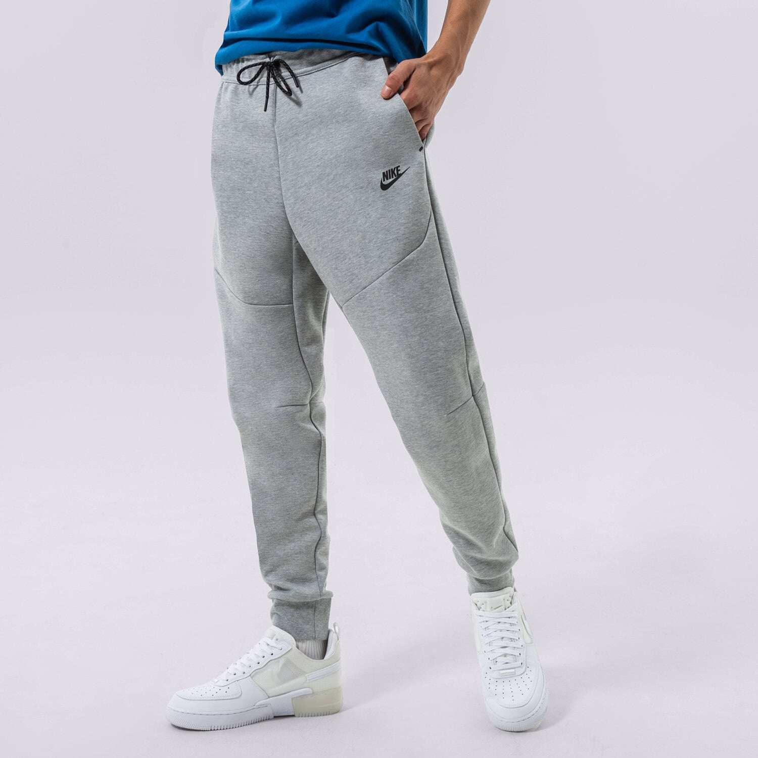 pánské kalhoty NIKE KALHOTY  SPORTSWEAR TECH FLEECE CU4495-063 ŠEDÁ