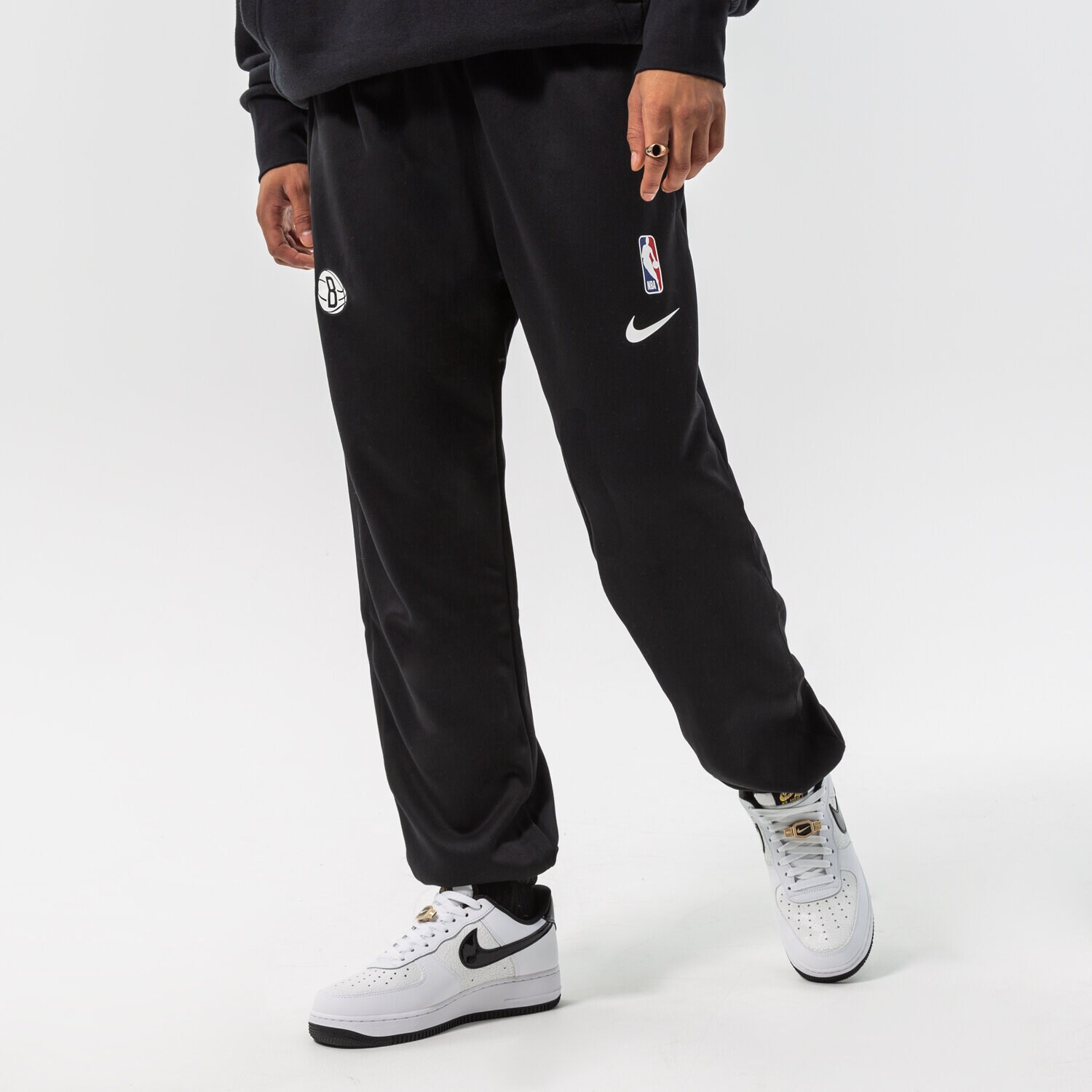 pánské kalhoty NIKE KALHOTY  BKN M NK DF SPOTLIGHT PNT NBA DN8178-010 ČERNÁ