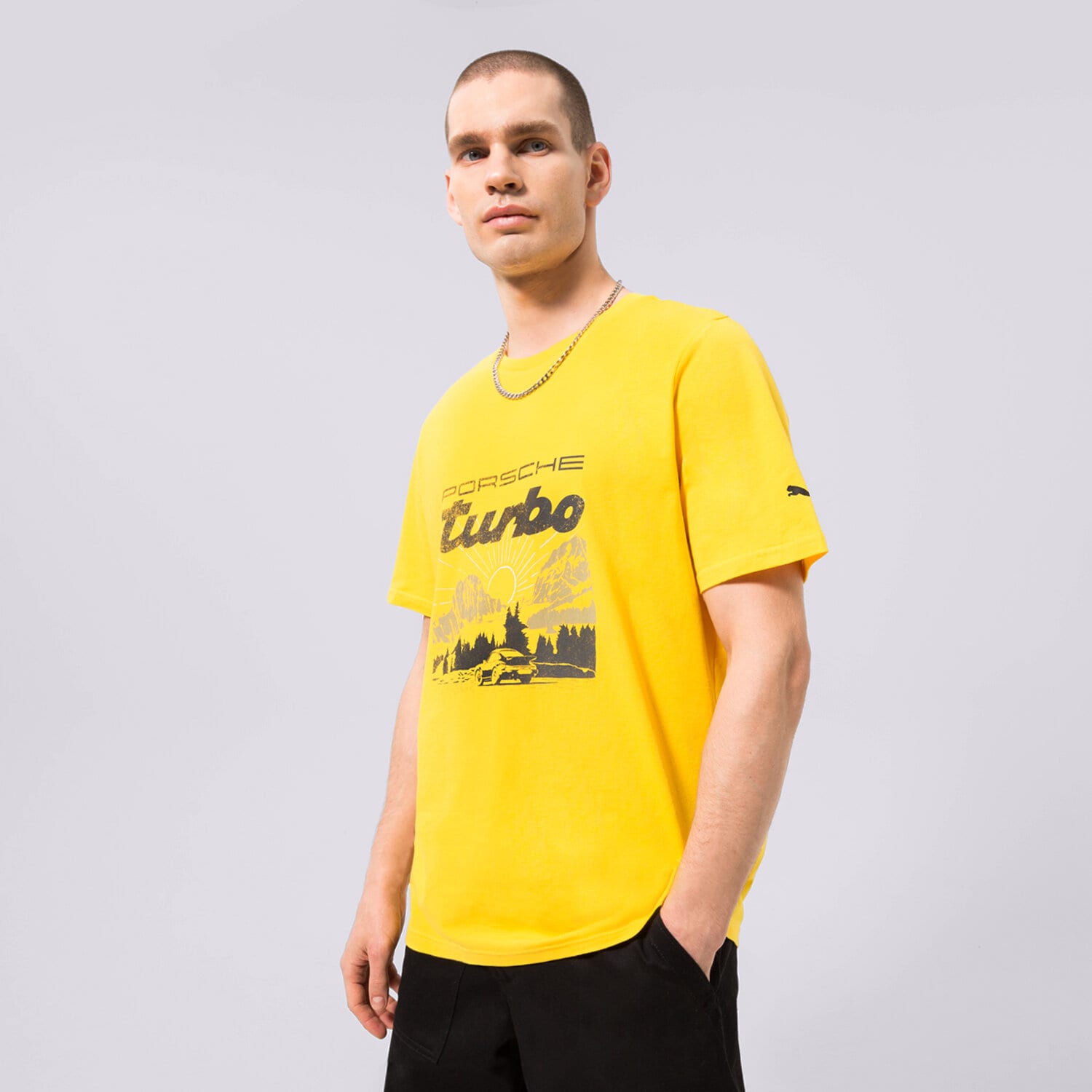 pánské tričko PUMA TRIČKO PUMA PL GRAPHIC TEE 2 534832-02 ŽLUTÁ