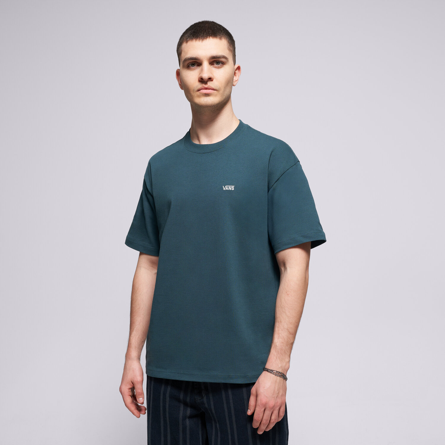 pánské tričko VANS TRIČKO LEFT CHEST II LOOSE SS VN000P1PFRJ1 TMAVOMODRÁ