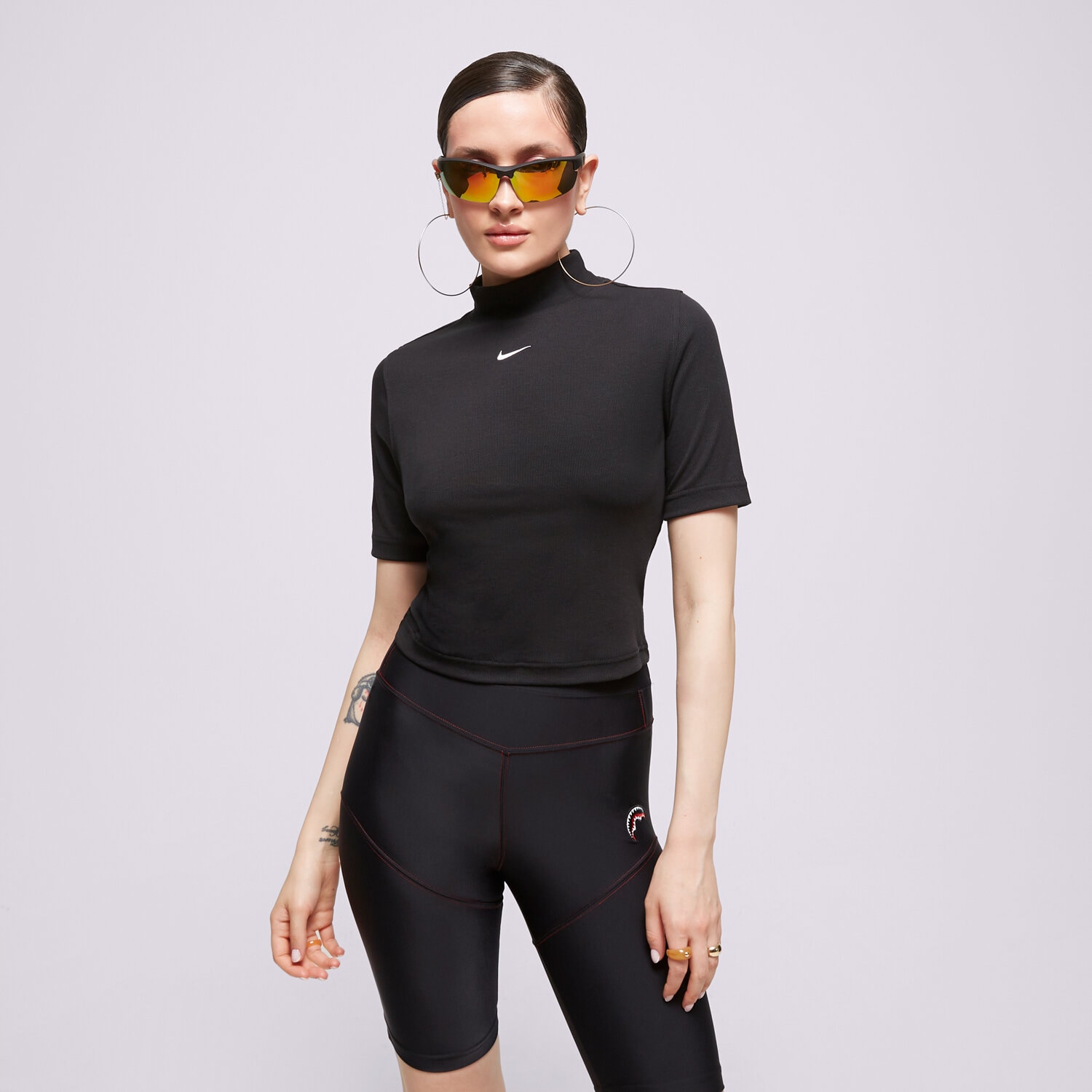 dámské tričko NIKE TRIČKO W NSW ESSNTL RIB MOCK SS TOP DV7958-010 ČERNÁ