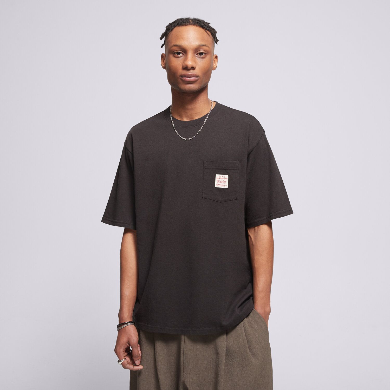 pánské tričko LEVI'S TRIČKO SS WORKWEAR TEE BLACKS A5850-0004 ČERNÁ