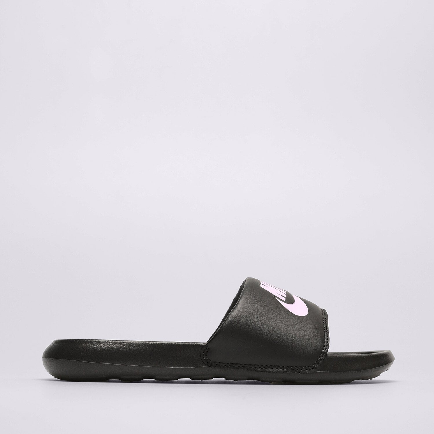 NIKE VICTORI ONE SLIDE  CN9677-002 ČERNÁ