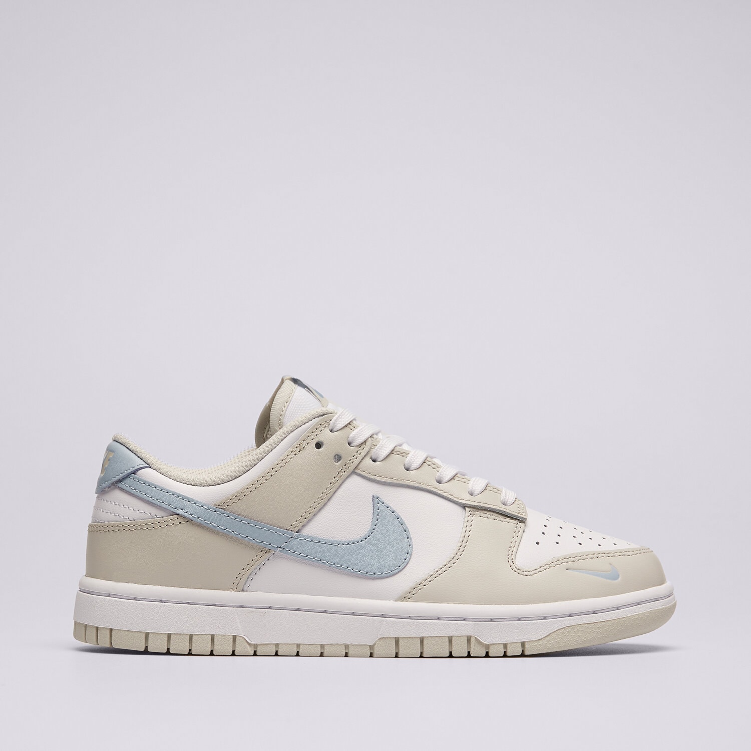 dámské tenisky NIKE DUNK LOW  HF0023-100 BÉŽOVÁ