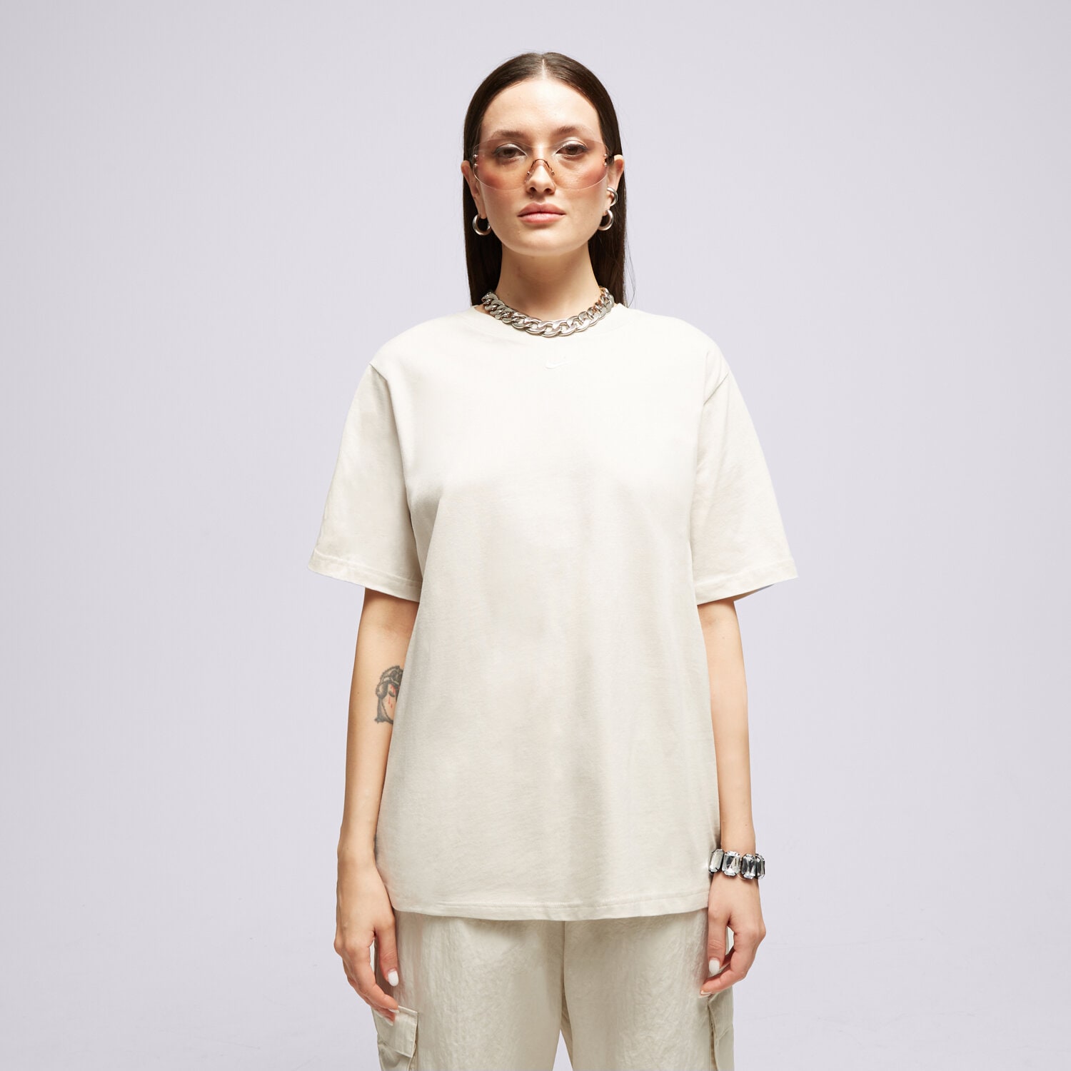 dámské tričko NIKE TRIČKO W NSW ESSNTL LBR FD4149-104 BÍLÁ
