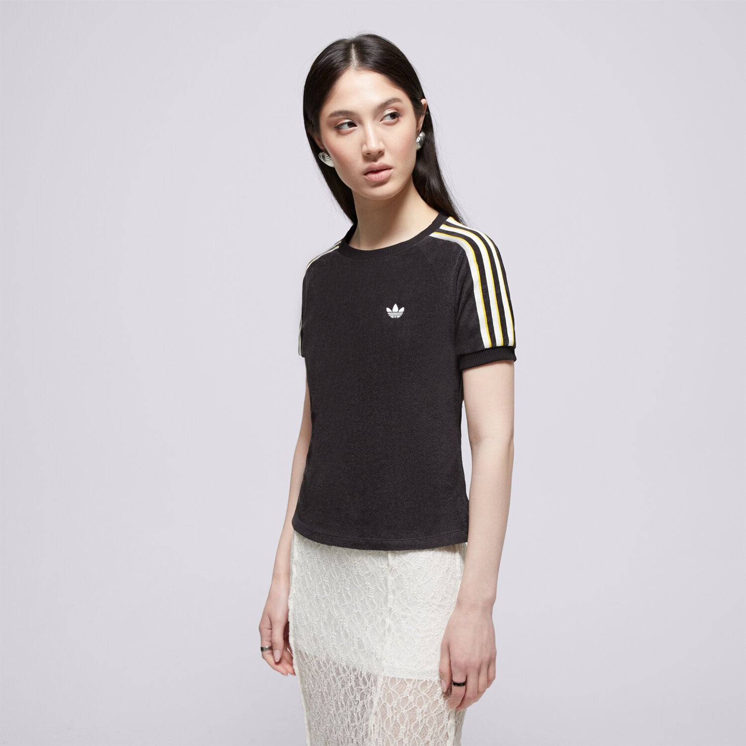 dámské tričko ADIDAS TRIČKO TT CALI TEE KD1412 ČERNÁ
