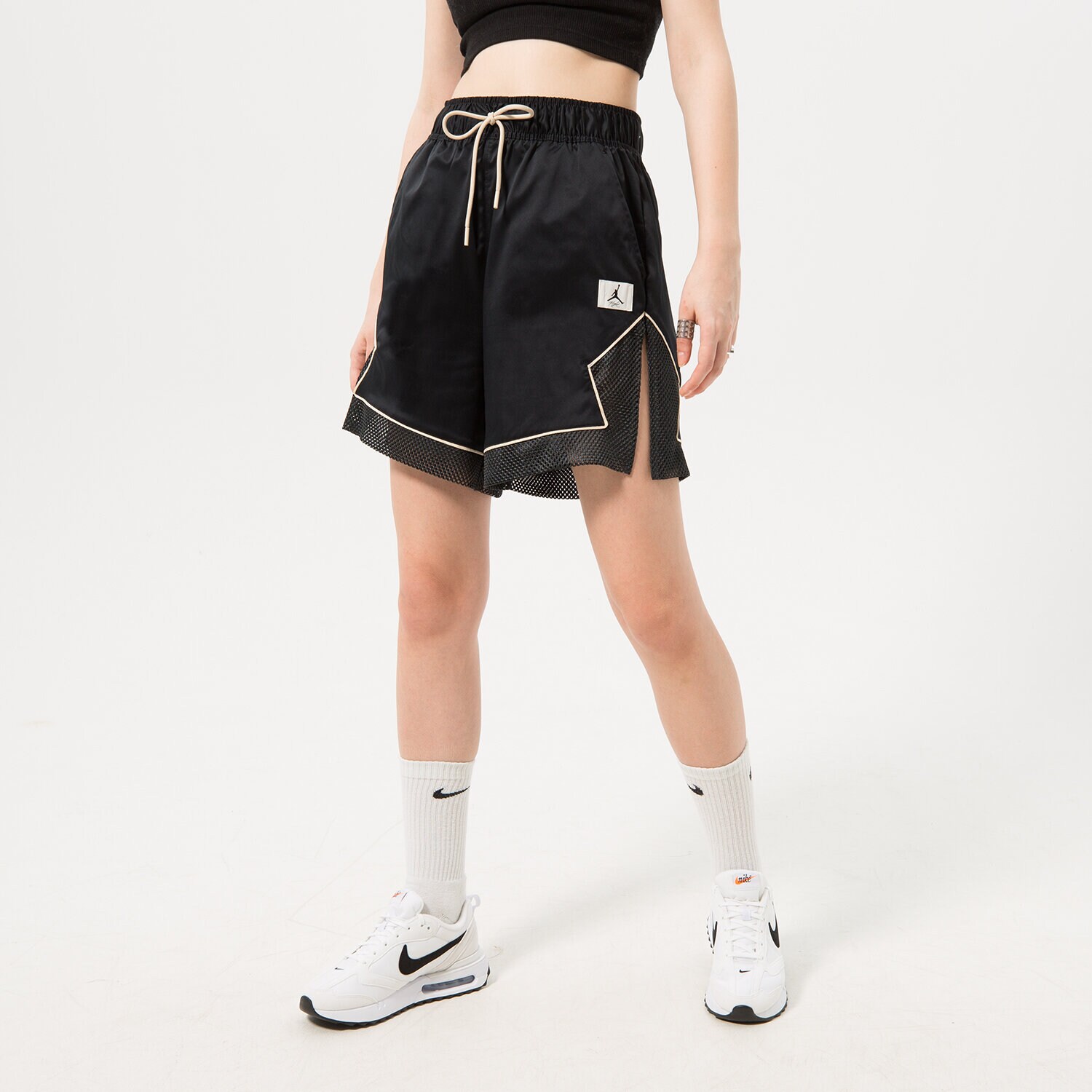 dámské kraťasy JORDAN ŠORTKY  W J ESSEN DIAMOND SHORT 2 DO5041-010 ČERNÁ