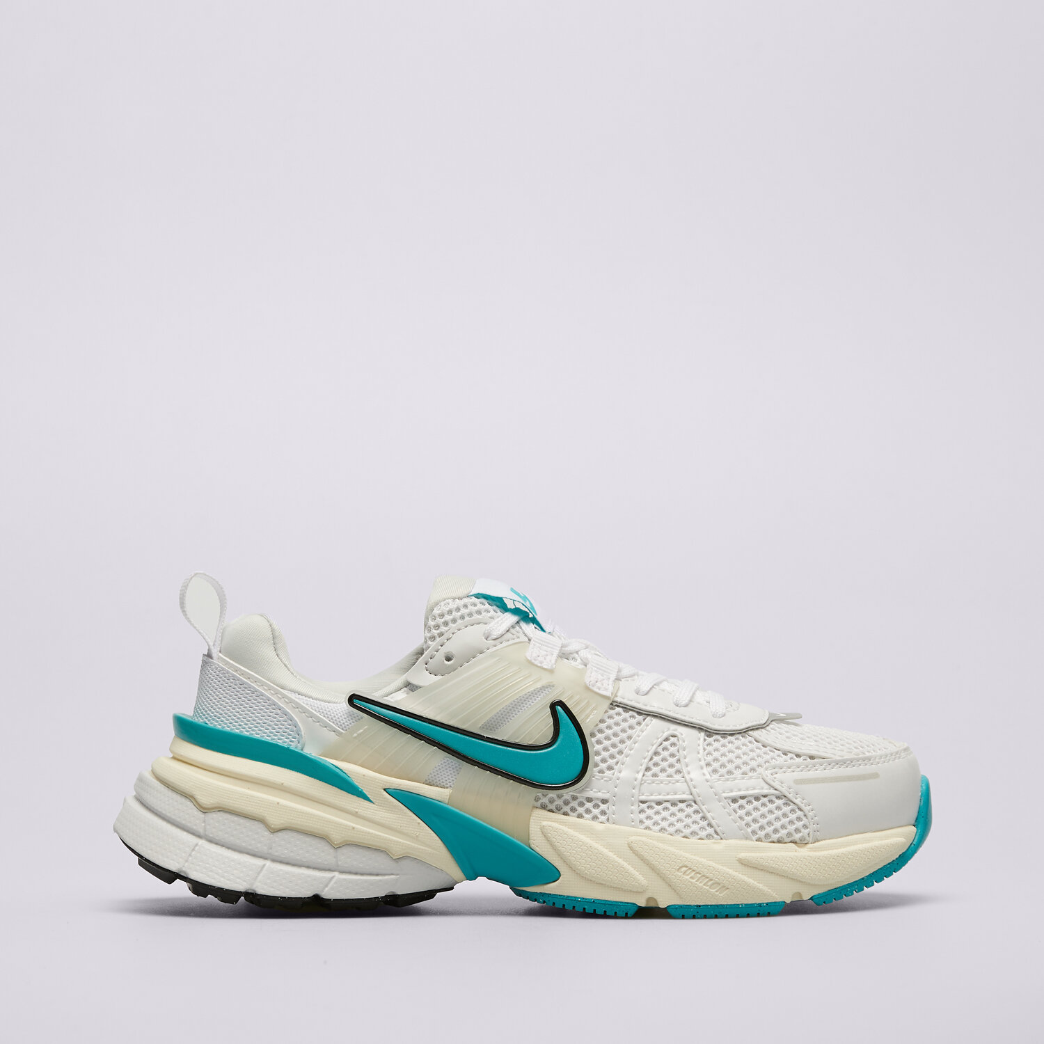dámské tenisky NIKE V2K RUN FD0736-105 BÍLÁ