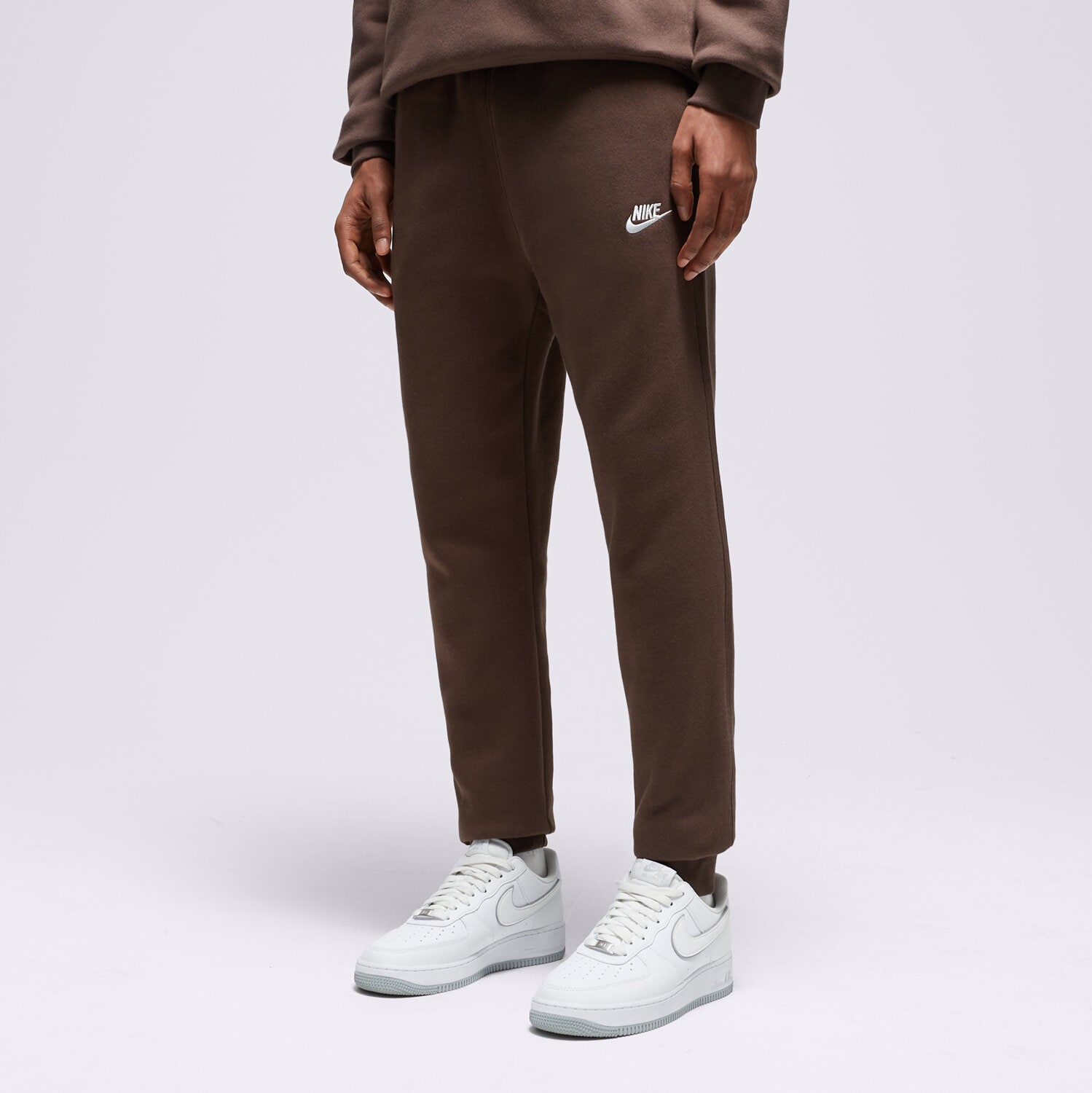 pánské kalhoty NIKE   KALHOTY  SPORTSWEAR CLUB FLEECE BV2671-237 HNĚDÁ