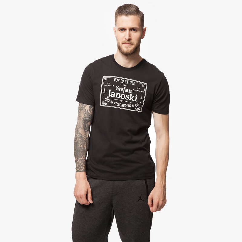 pánské tričko NIKE TRIČKO SB DF JANOSKI LABEL TEE 683190010 ČERNÁ