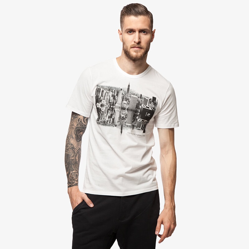 pánské tričko NIKE TRIČKO TEE-RU CITY 685567100 BÍLÁ