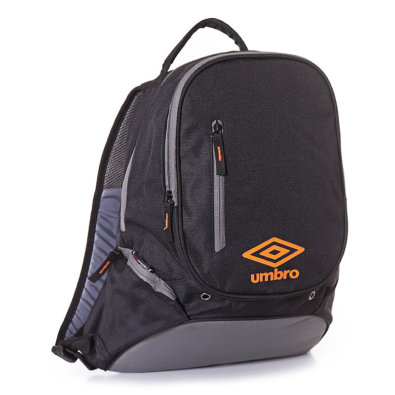 dámský batoh UMBRO BATOH MEDIUM BACKPACK BLACK WHITE 30477UCIH ČERNÁ