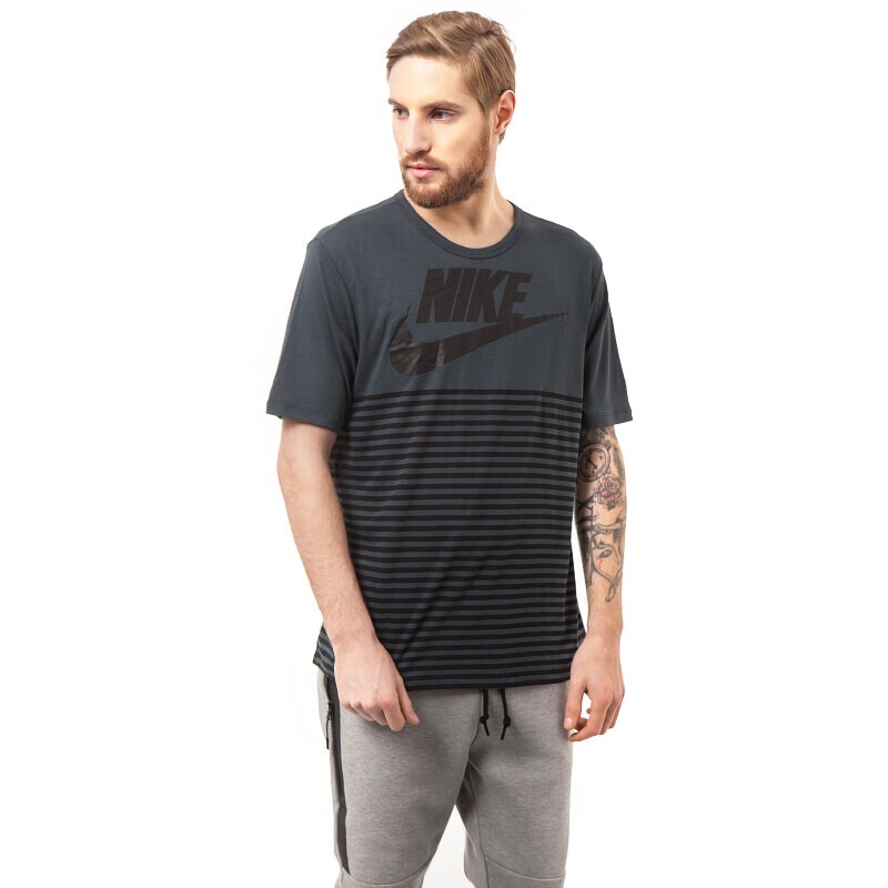 pánské tričko NIKE TRIČKO TEE-NIKE MESH STRIPE 644147008 ČERNÁ