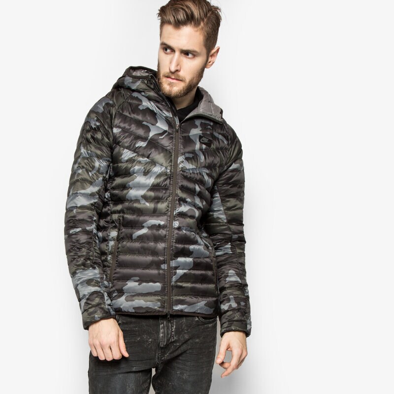 pánská zimní bunda NIKE BUNDA GUILD 550 JKT-HD PRNT 678281037 ČERNÁ