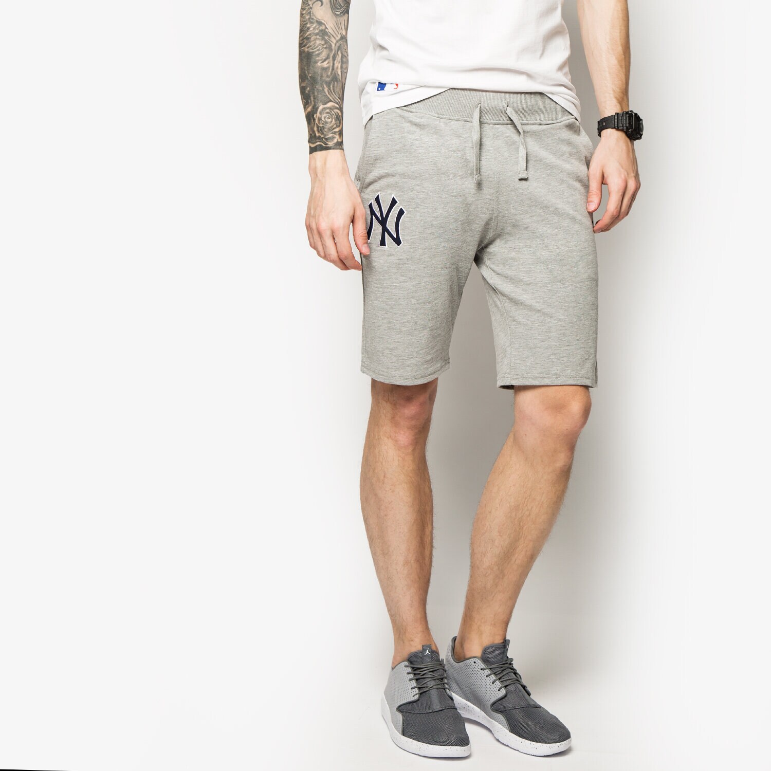 pánské kraťasy NEW ERA ŠORTKY  MLB NY YANKEES GRY HEAT 11242881 ŠEDÁ