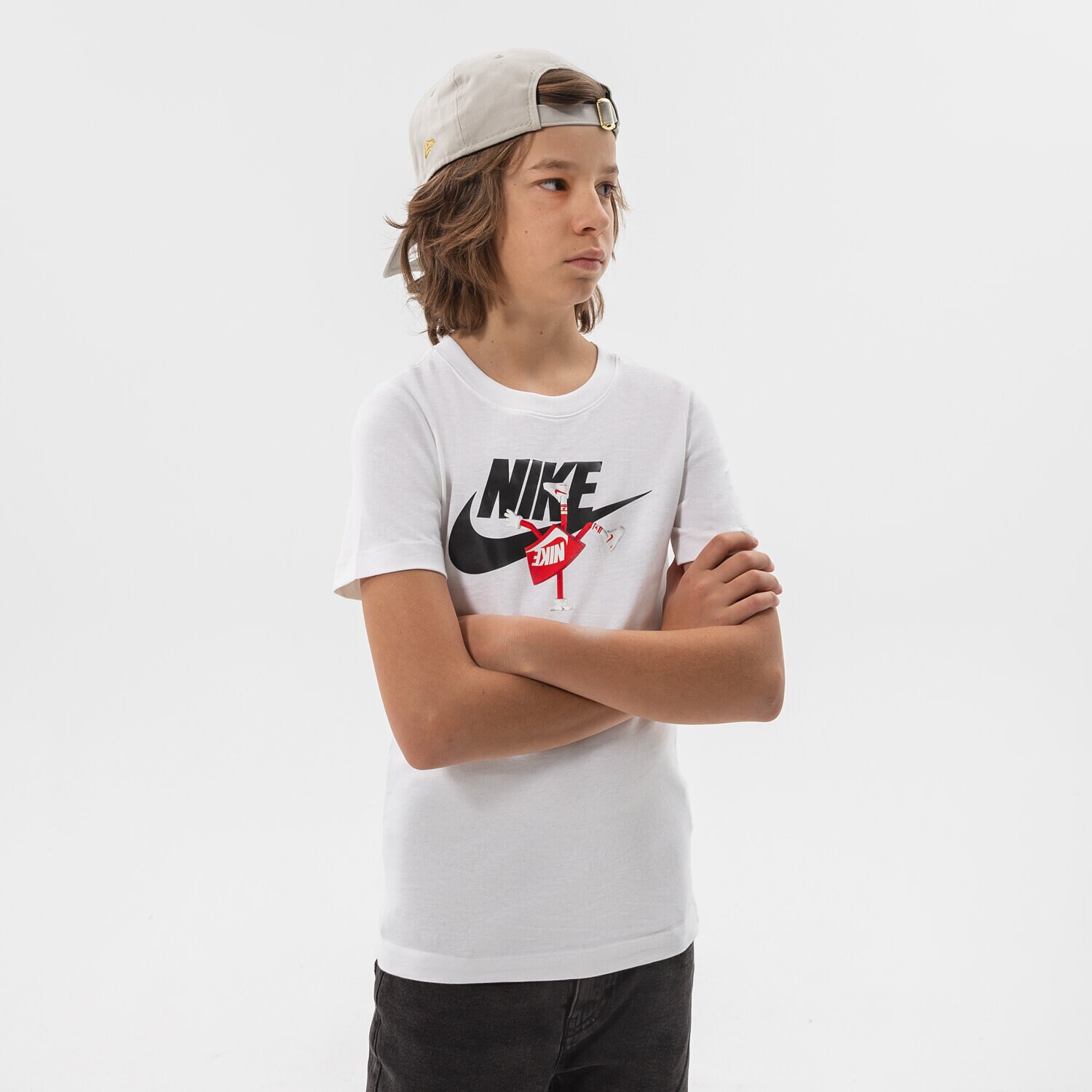 dětské tričko NIKE TRIČKO B NSW TEE FUTURA BOXY SP22 BOY DO1806-100 ČERNÁ