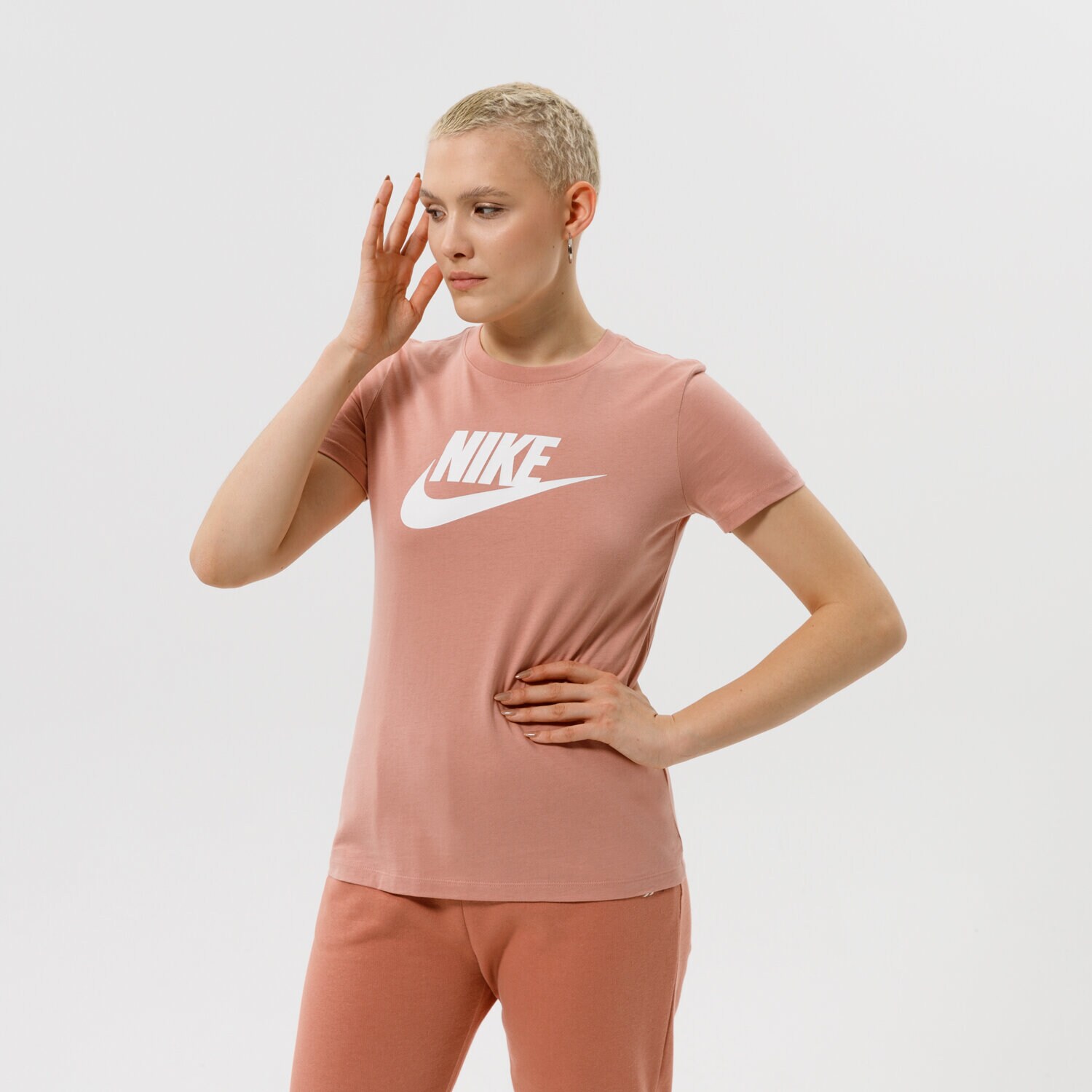 dámské tričko NIKE TRIČKO SPORTSWEAR ESSENTIAL BV6169-609 RŮŽOVÁ