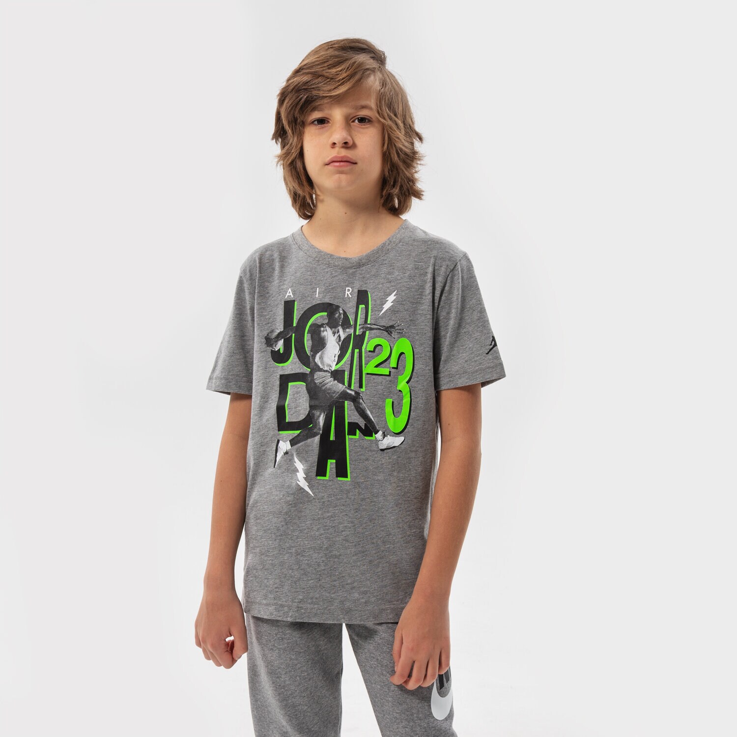 dětské tričko JORDAN TRIČKO JUMBLE AIR TIME SS TEE BOY 95B238-GEH ŠEDÁ