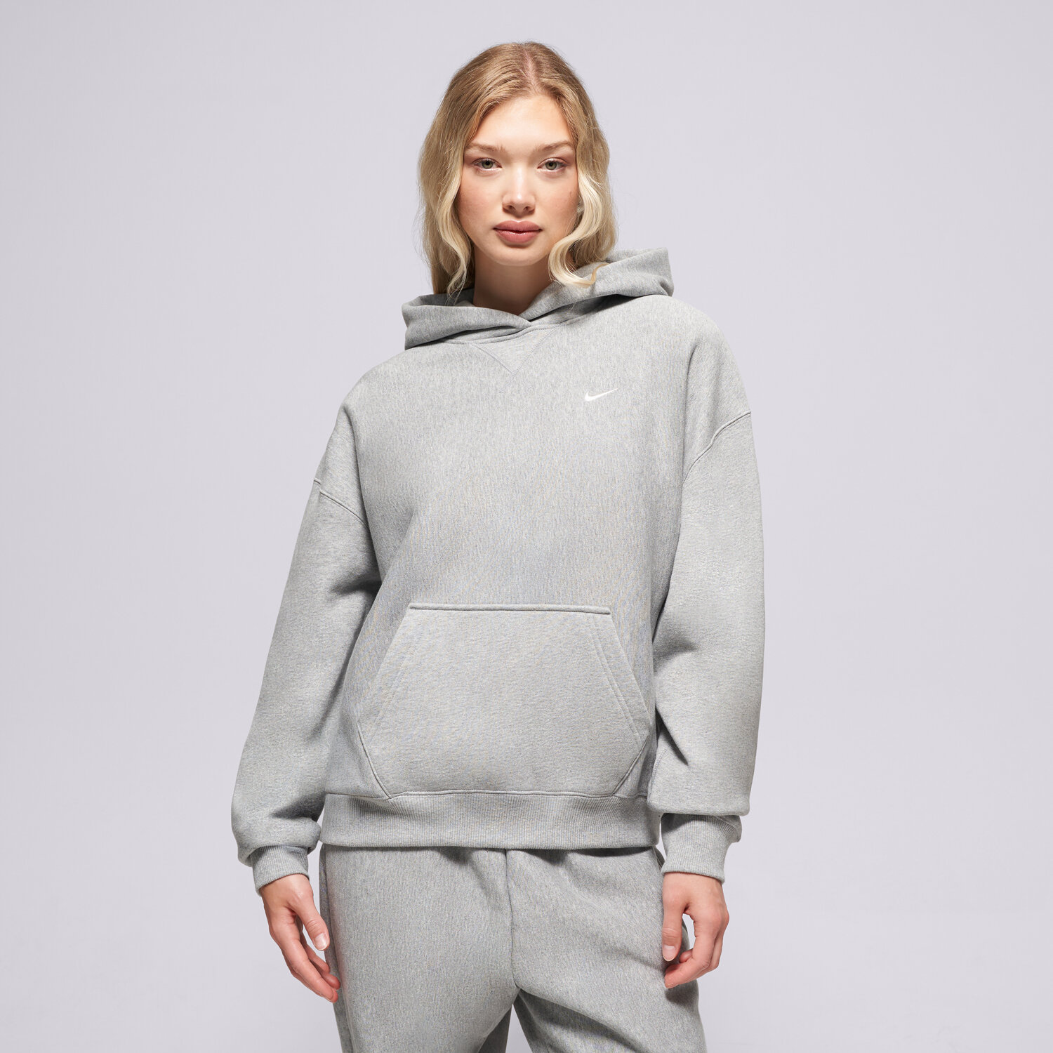 dámská mikina NIKE MIKINA S KAPUCÍ W NK STDOOS FLC HVY IO2105-063 ŠEDÁ