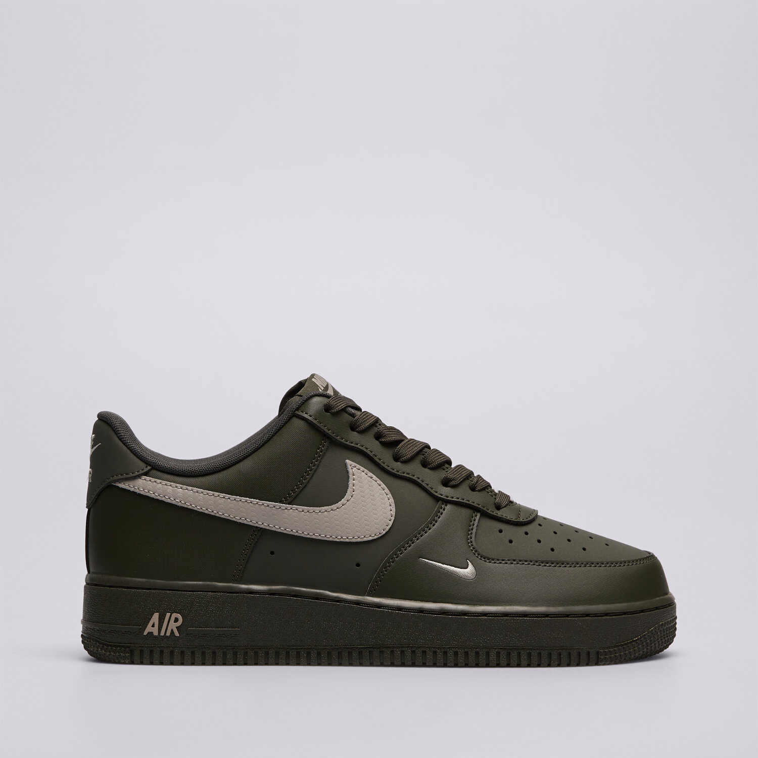 pánské tenisky NIKE AIR FORCE 1 '07  IV5732-001 KHAKI